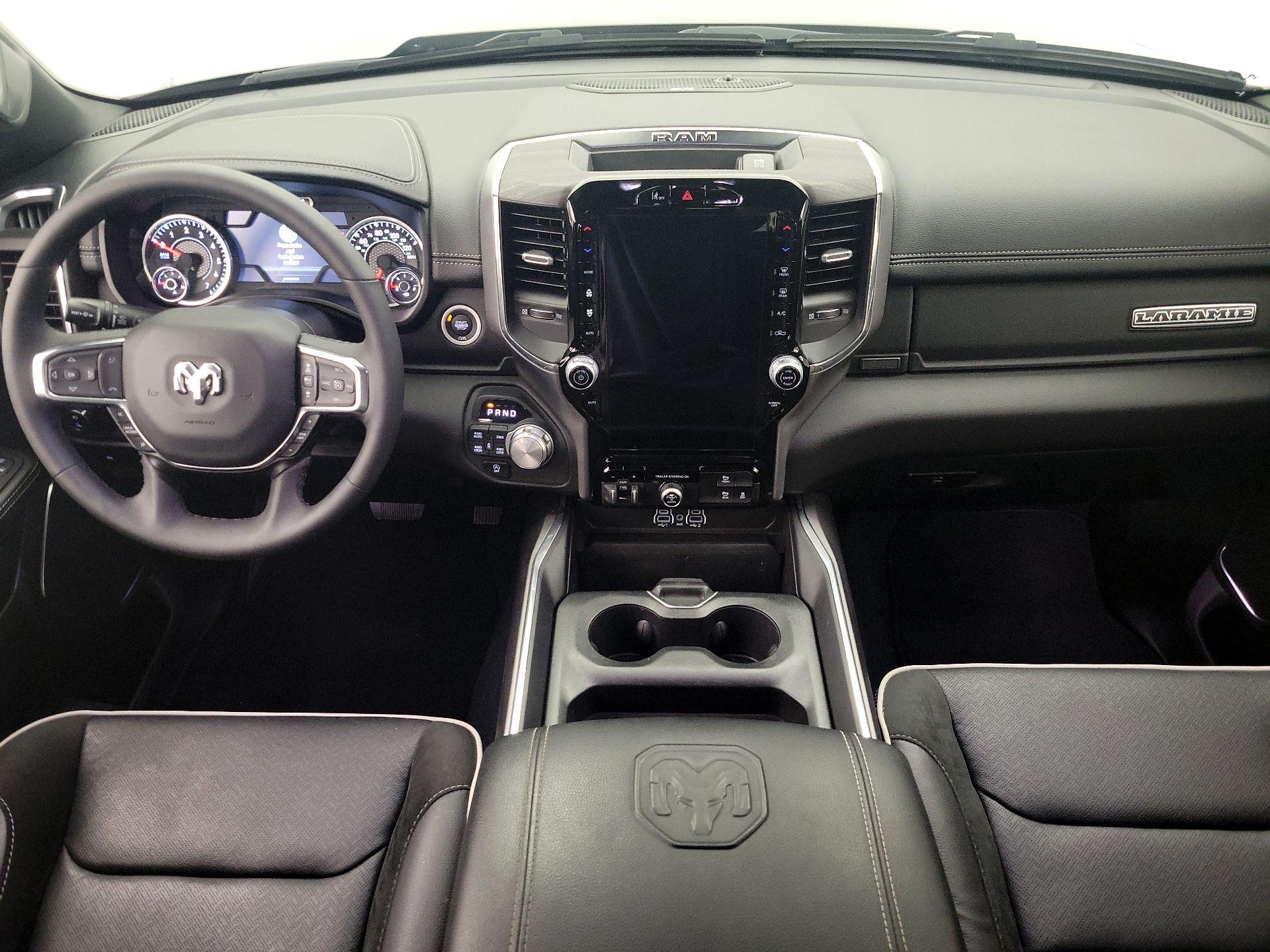 Thumbnail: 2025 RAM 1500 - 9