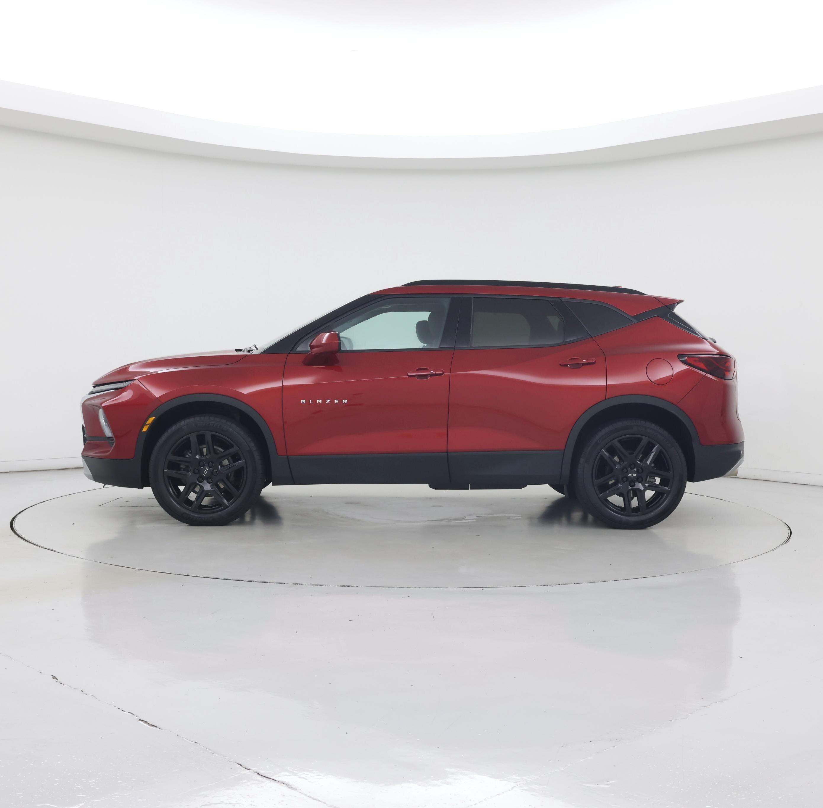 Thumbnail: 2023 Chevrolet Blazer - 3