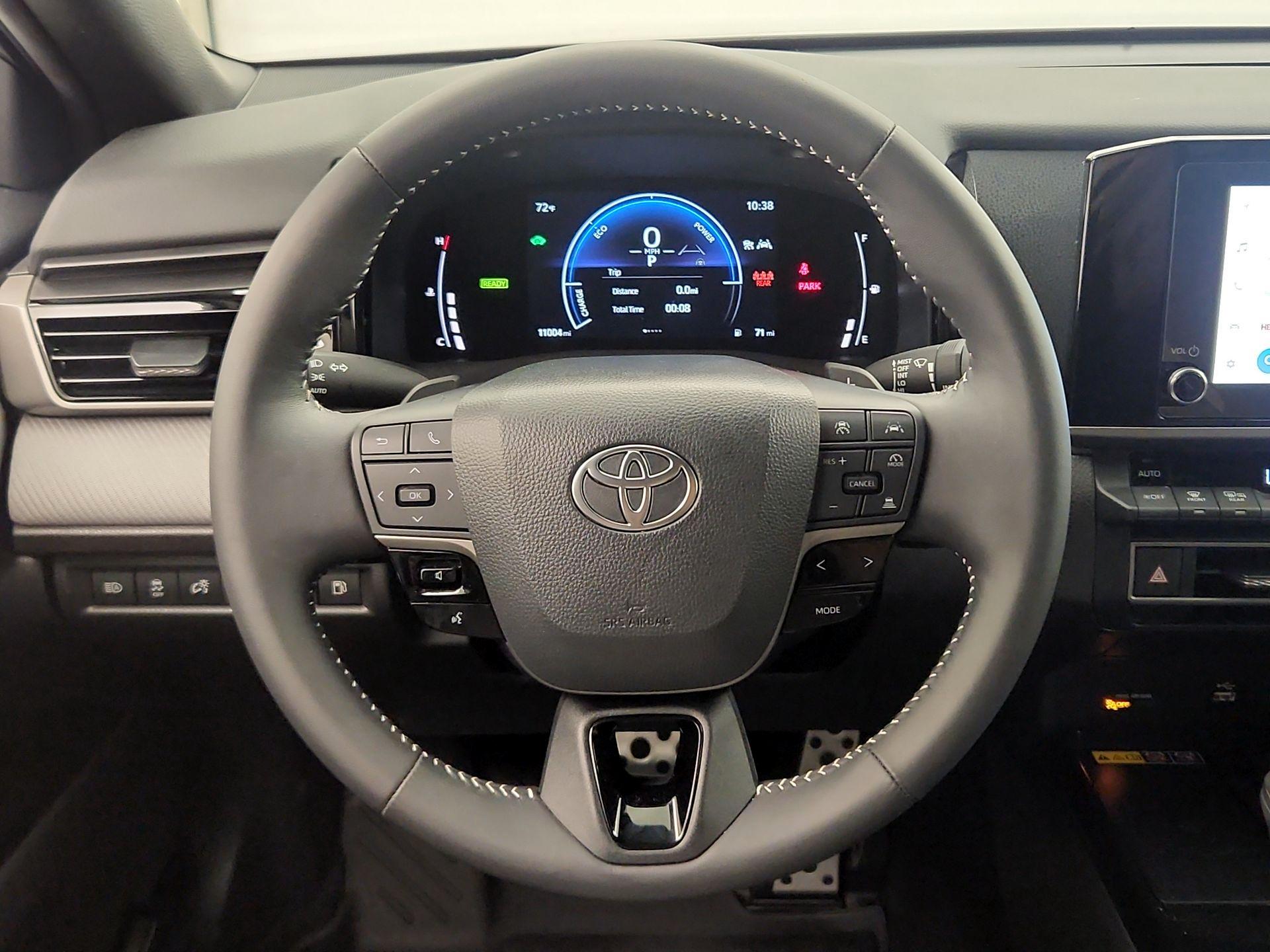 Thumbnail: 2025 Toyota Camry - 10