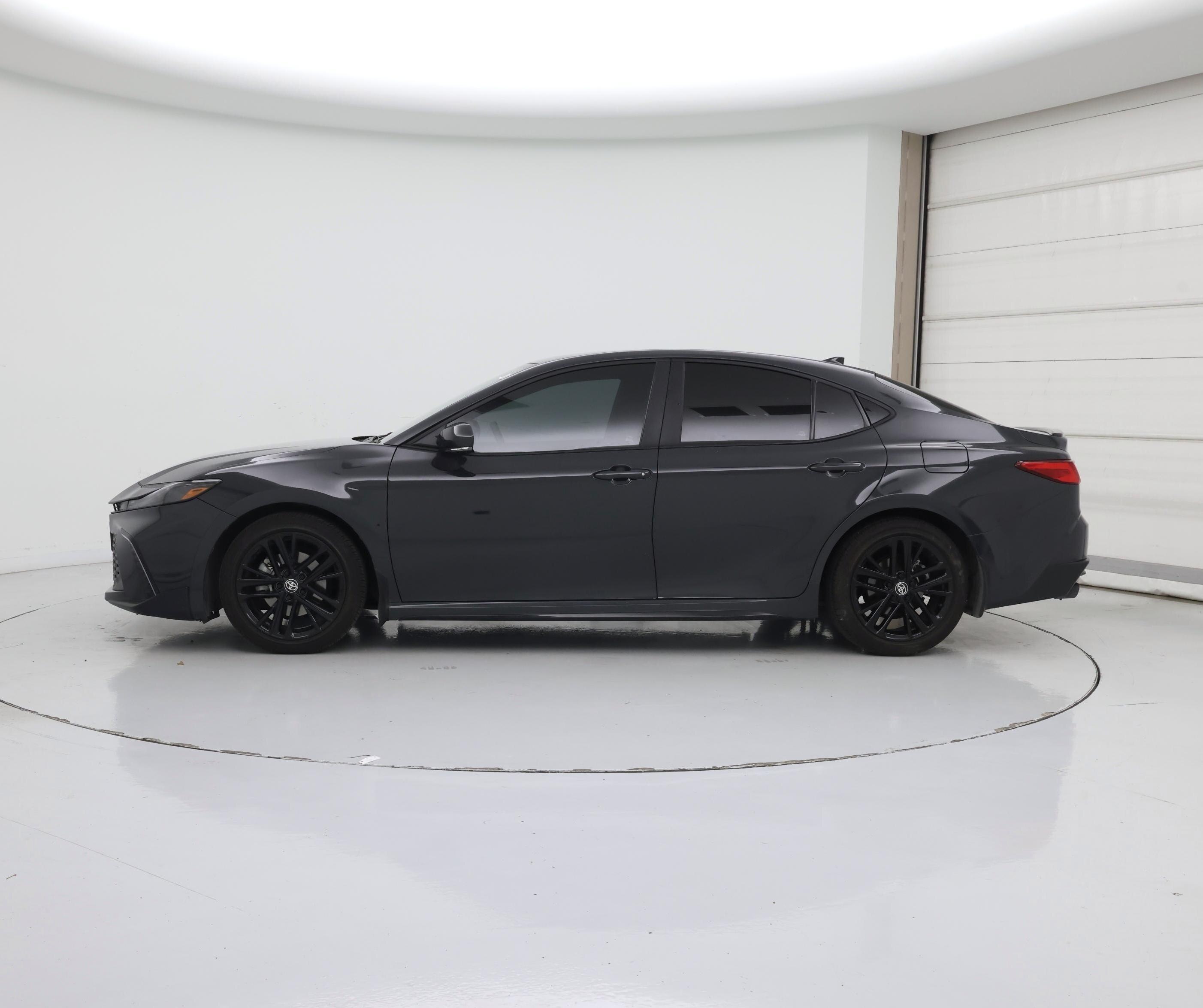Thumbnail: 2025 Toyota Camry - 3