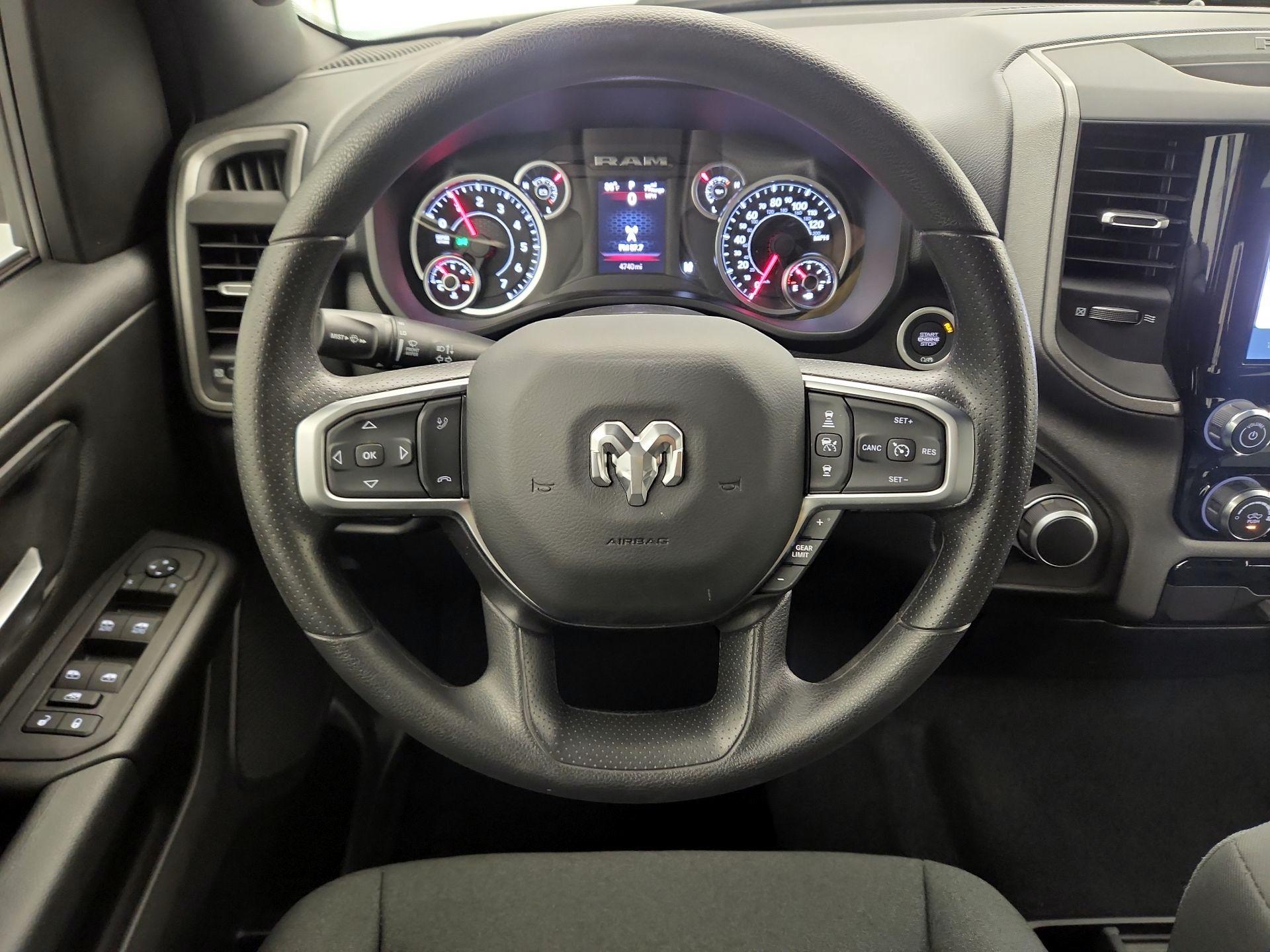 Thumbnail: 2025 RAM 1500 - 10
