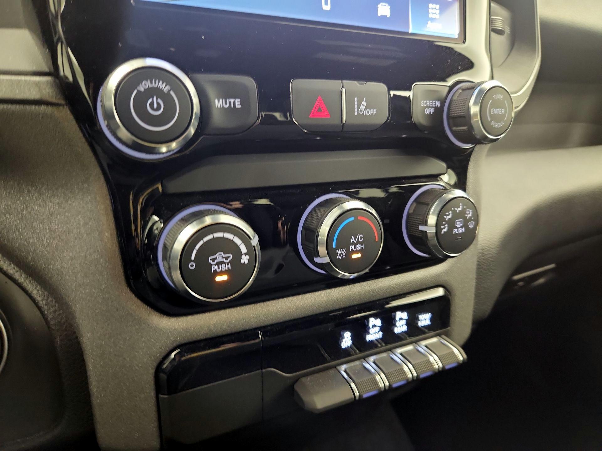 Thumbnail: 2025 RAM 1500 - 16