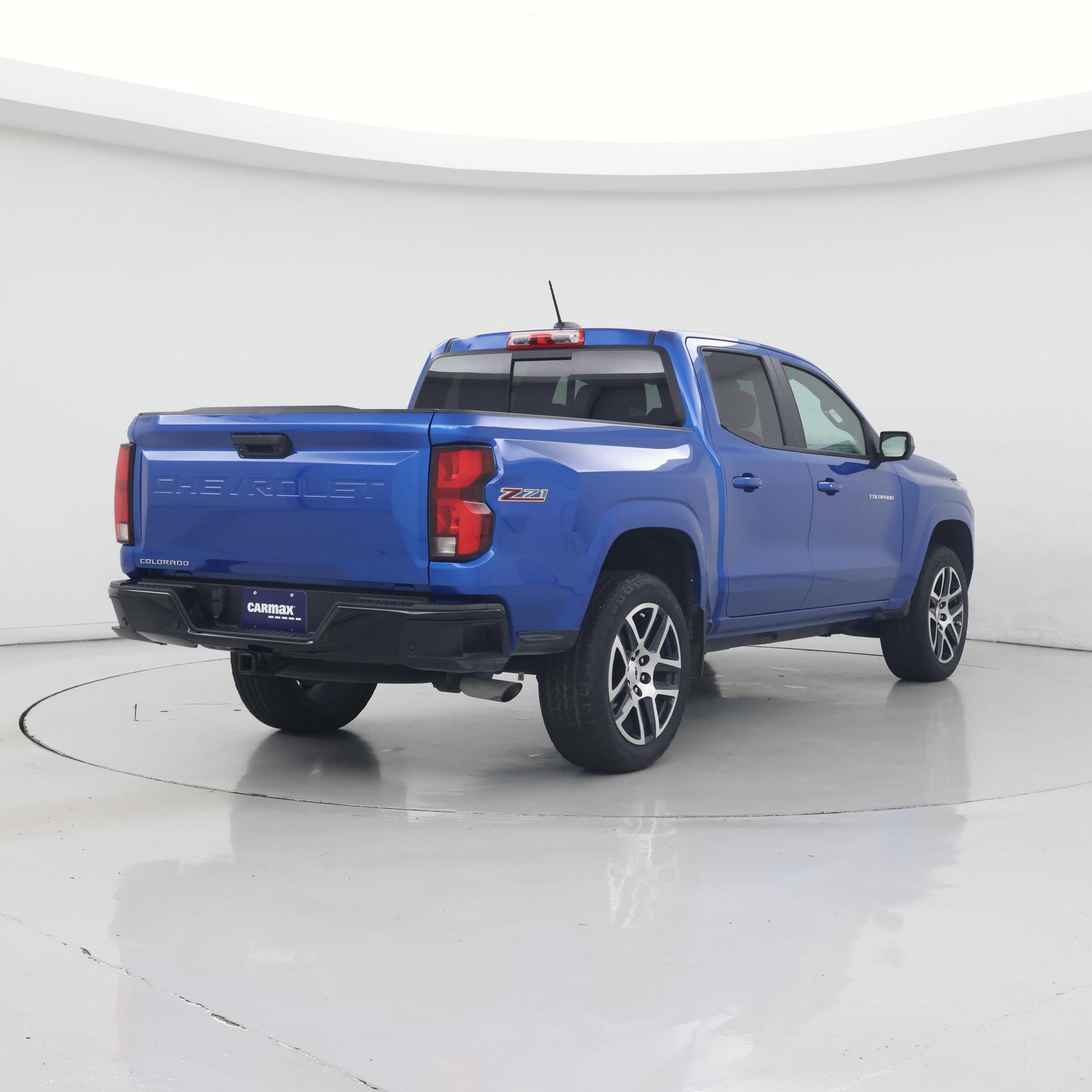 Thumbnail: 2023 Chevrolet Colorado - 8