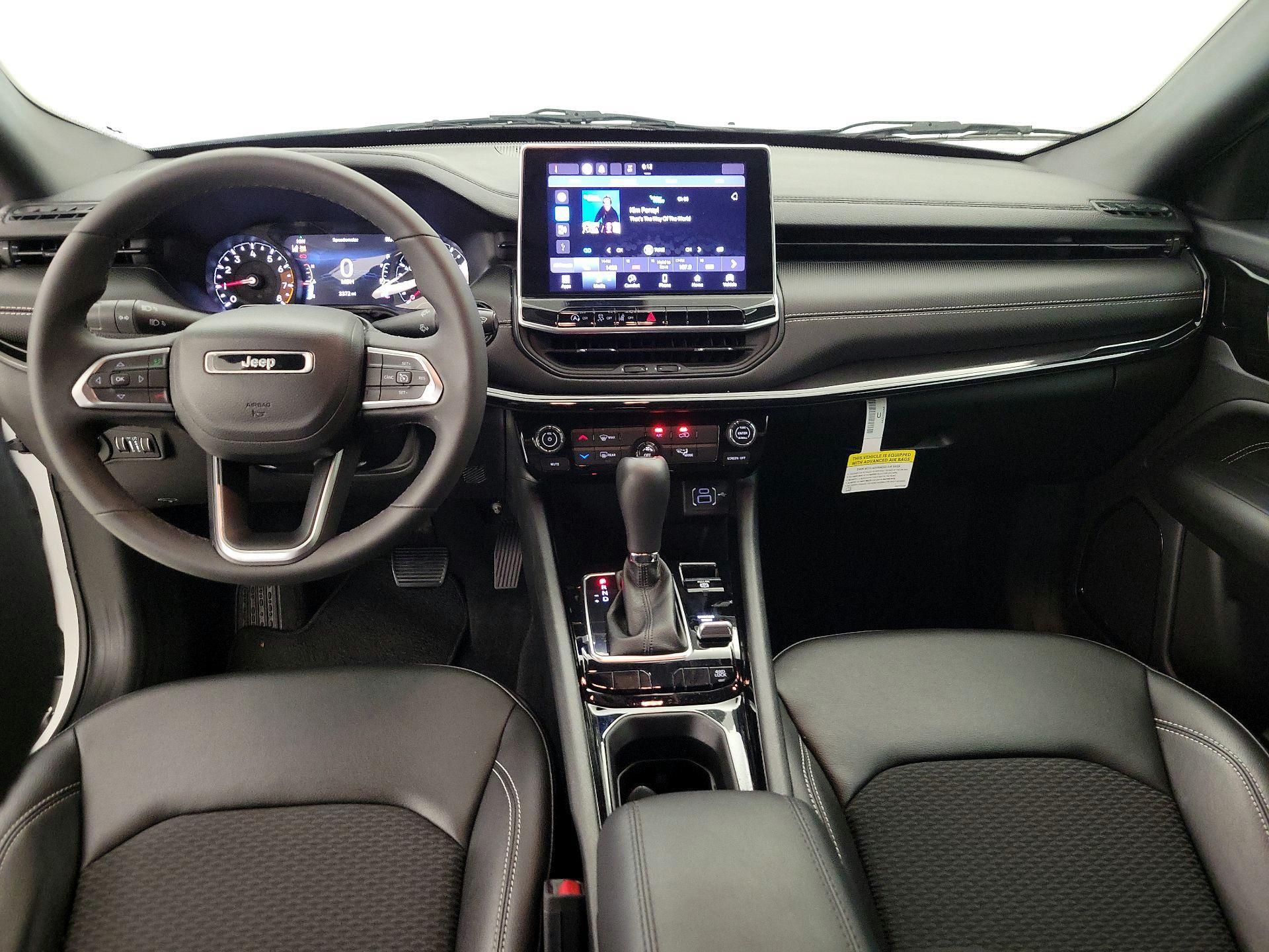 Thumbnail: 2023 Jeep Compass - 9