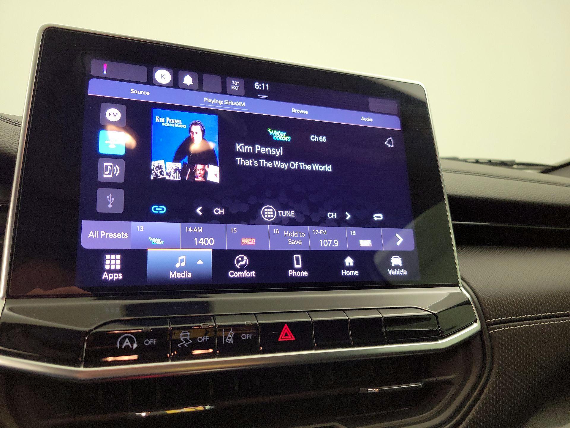 Thumbnail: 2023 Jeep Compass - 15