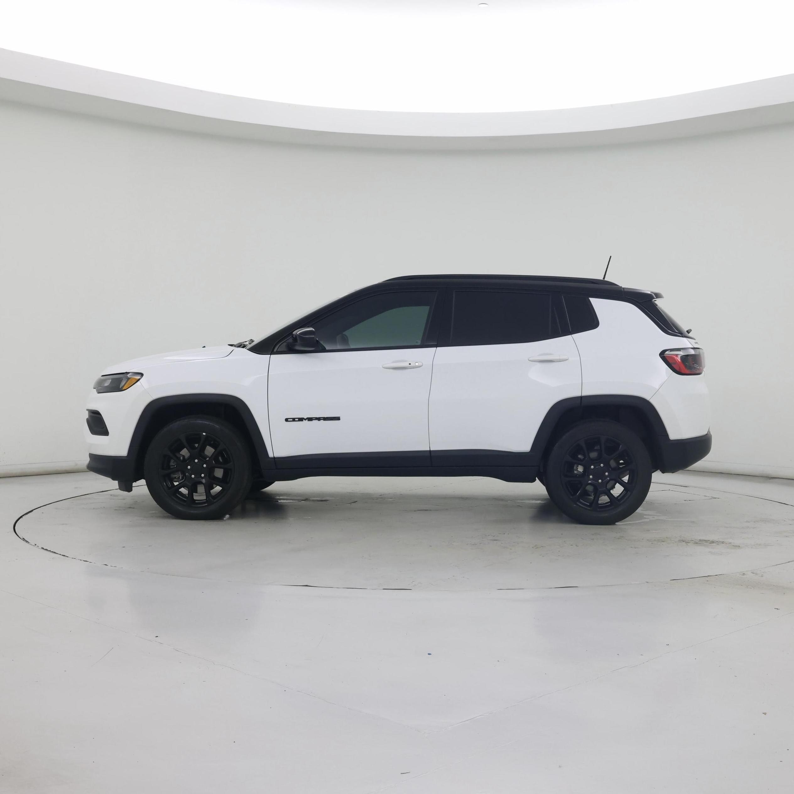 Thumbnail: 2023 Jeep Compass - 3