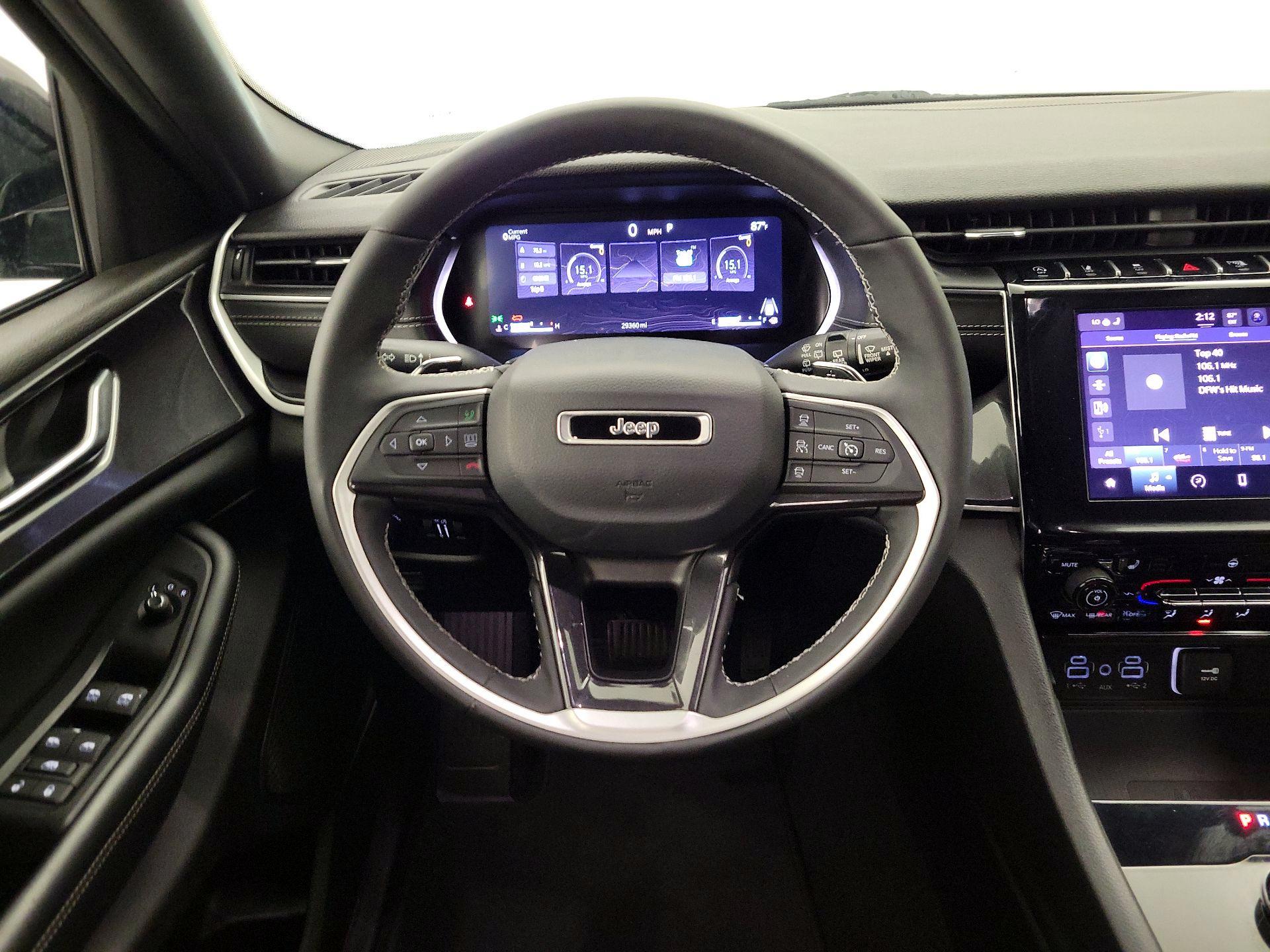 Thumbnail: 2023 Jeep Grand Cherokee L - 10