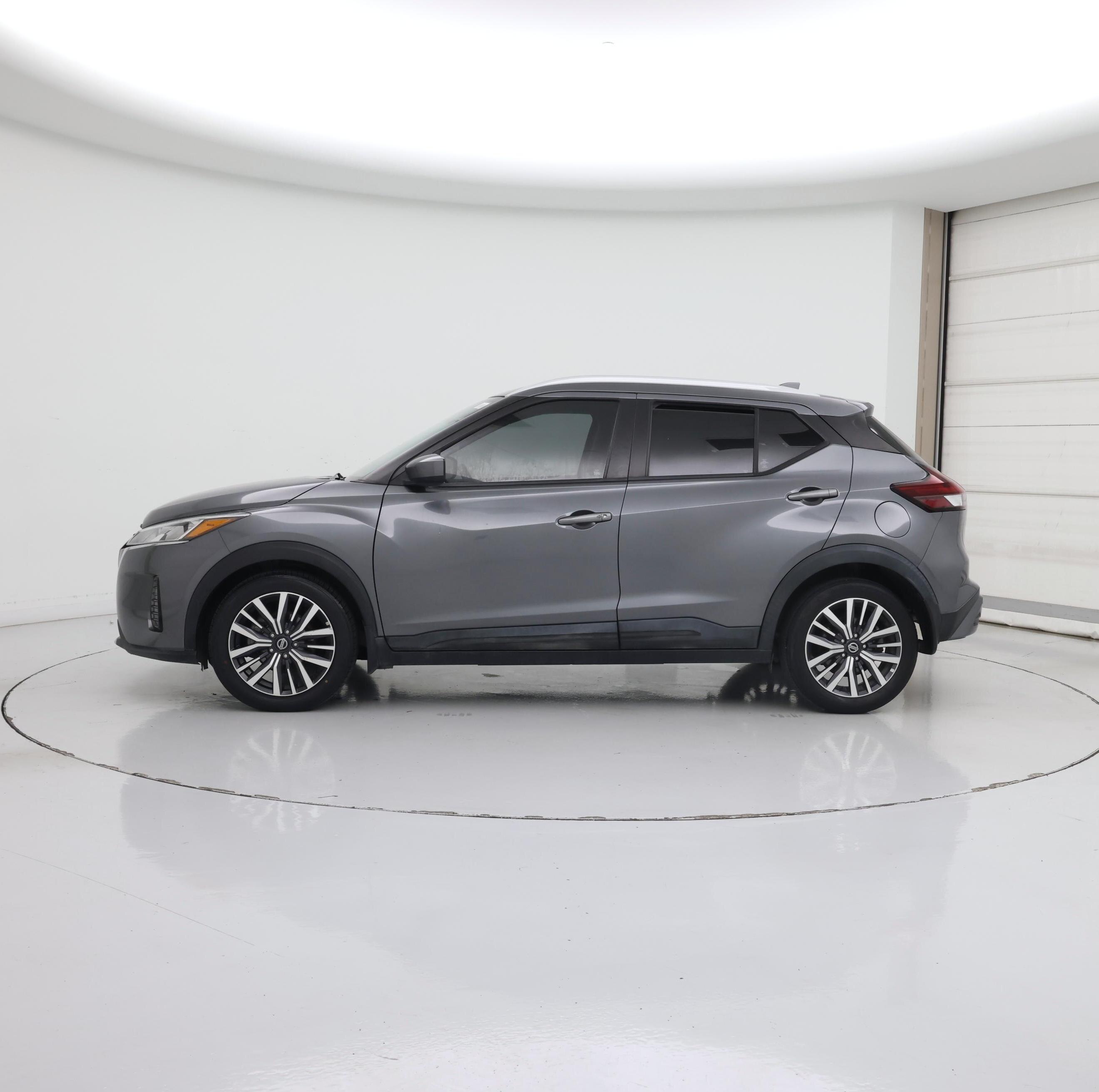 Thumbnail: 2021 Nissan Kicks - 3