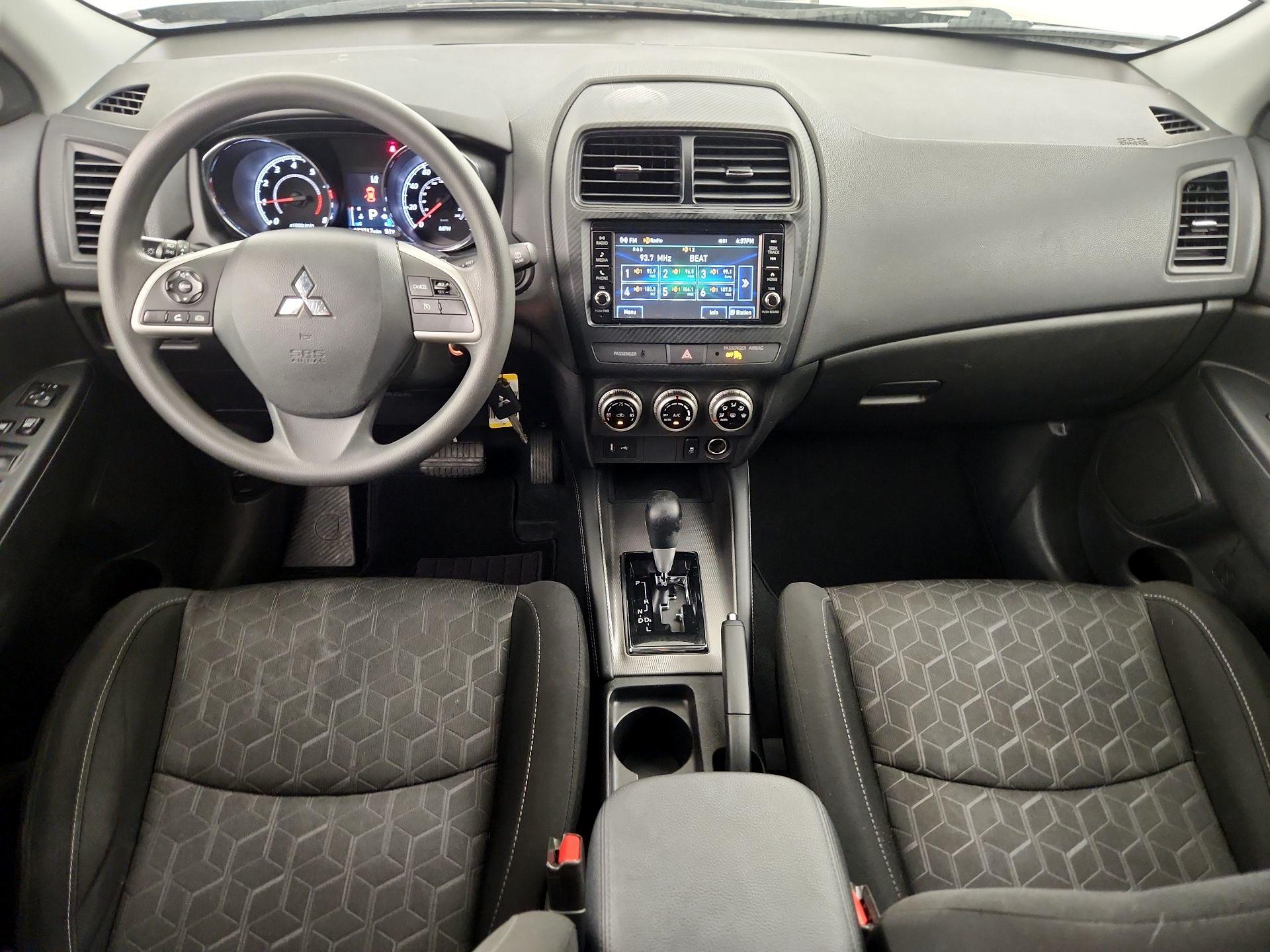 Thumbnail: 2021 Mitsubishi Outlander Sport - 9