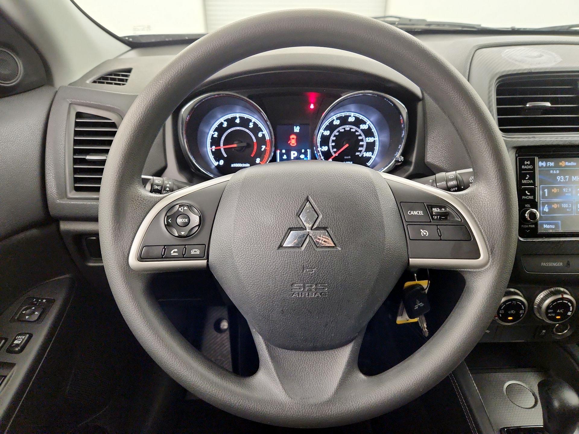 Thumbnail: 2021 Mitsubishi Outlander Sport - 10