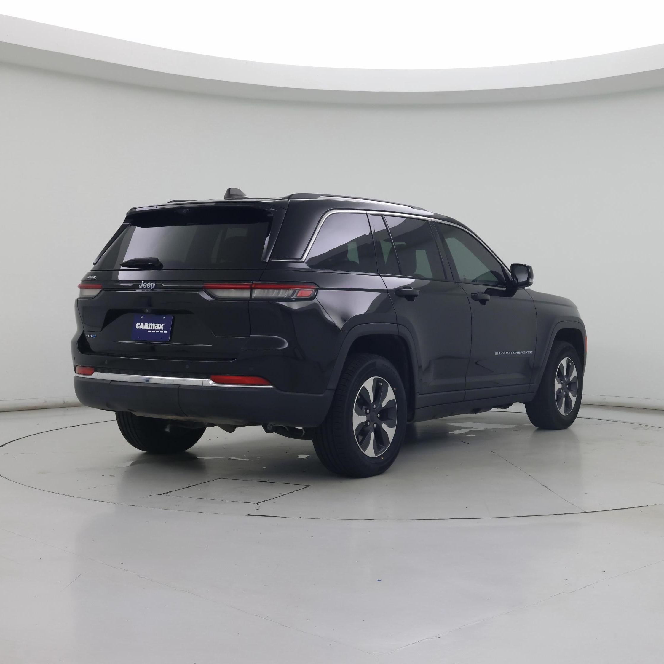 Thumbnail: 2022 Jeep Grand Cherokee - 8