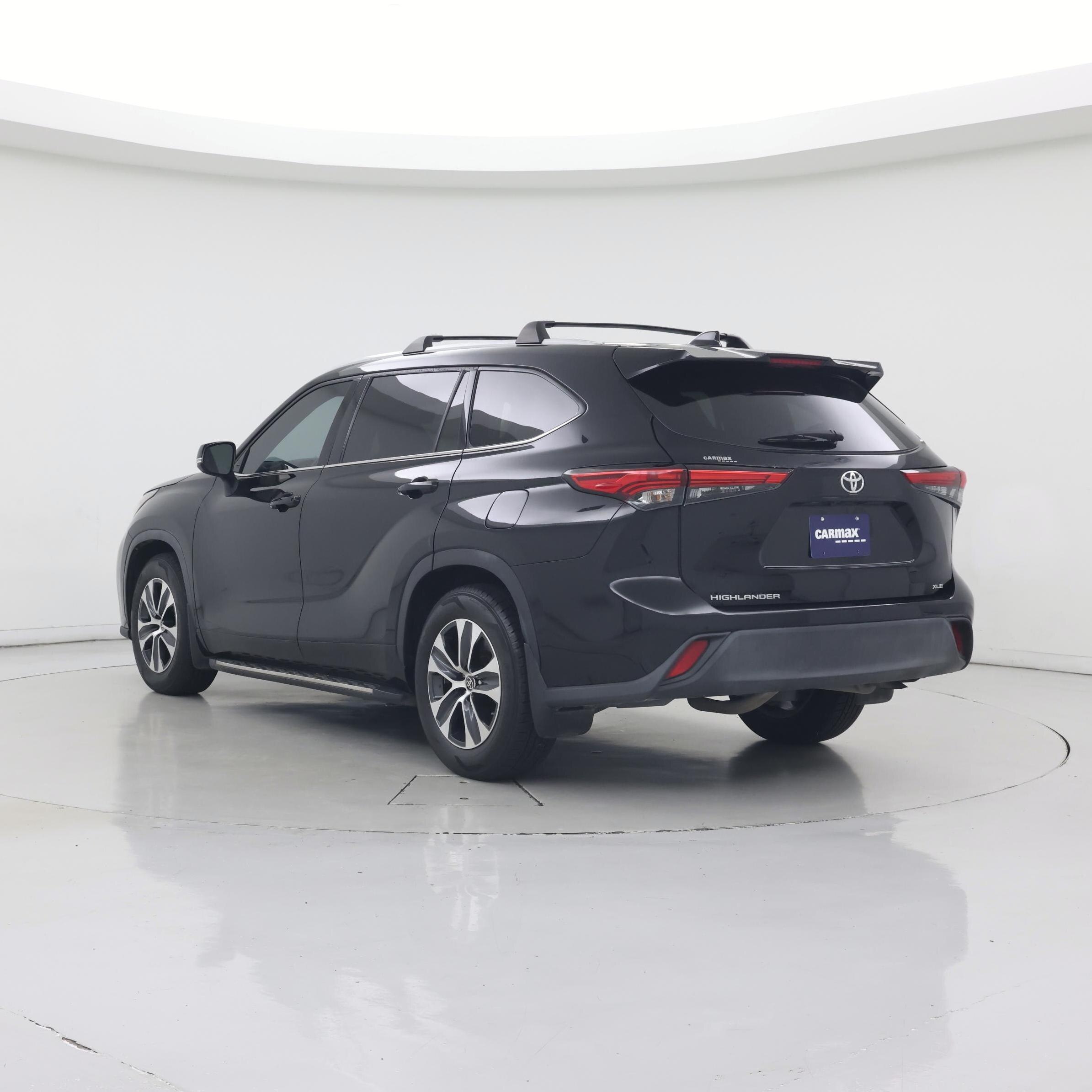 Thumbnail: 2022 Toyota Highlander - 2