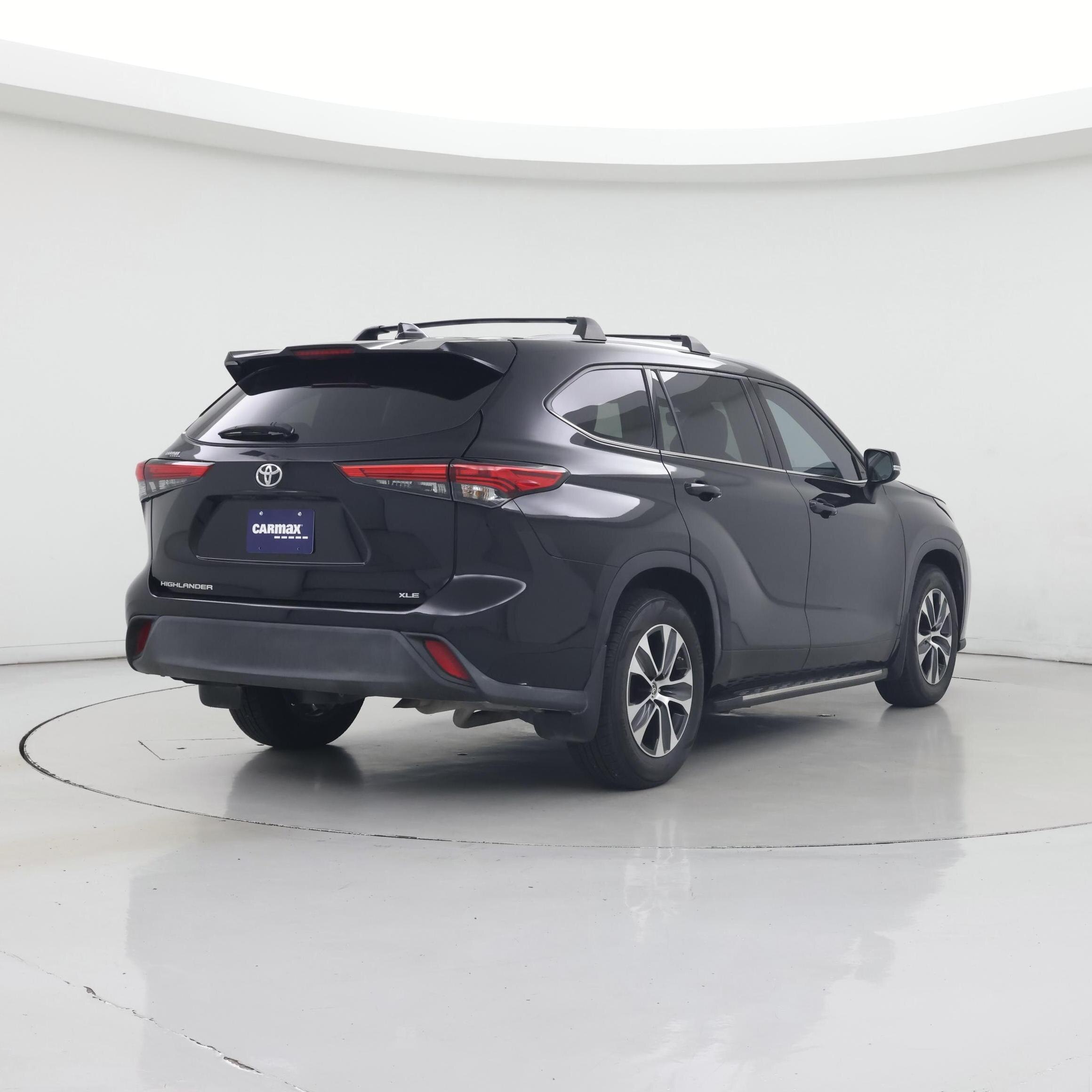 Thumbnail: 2022 Toyota Highlander - 8
