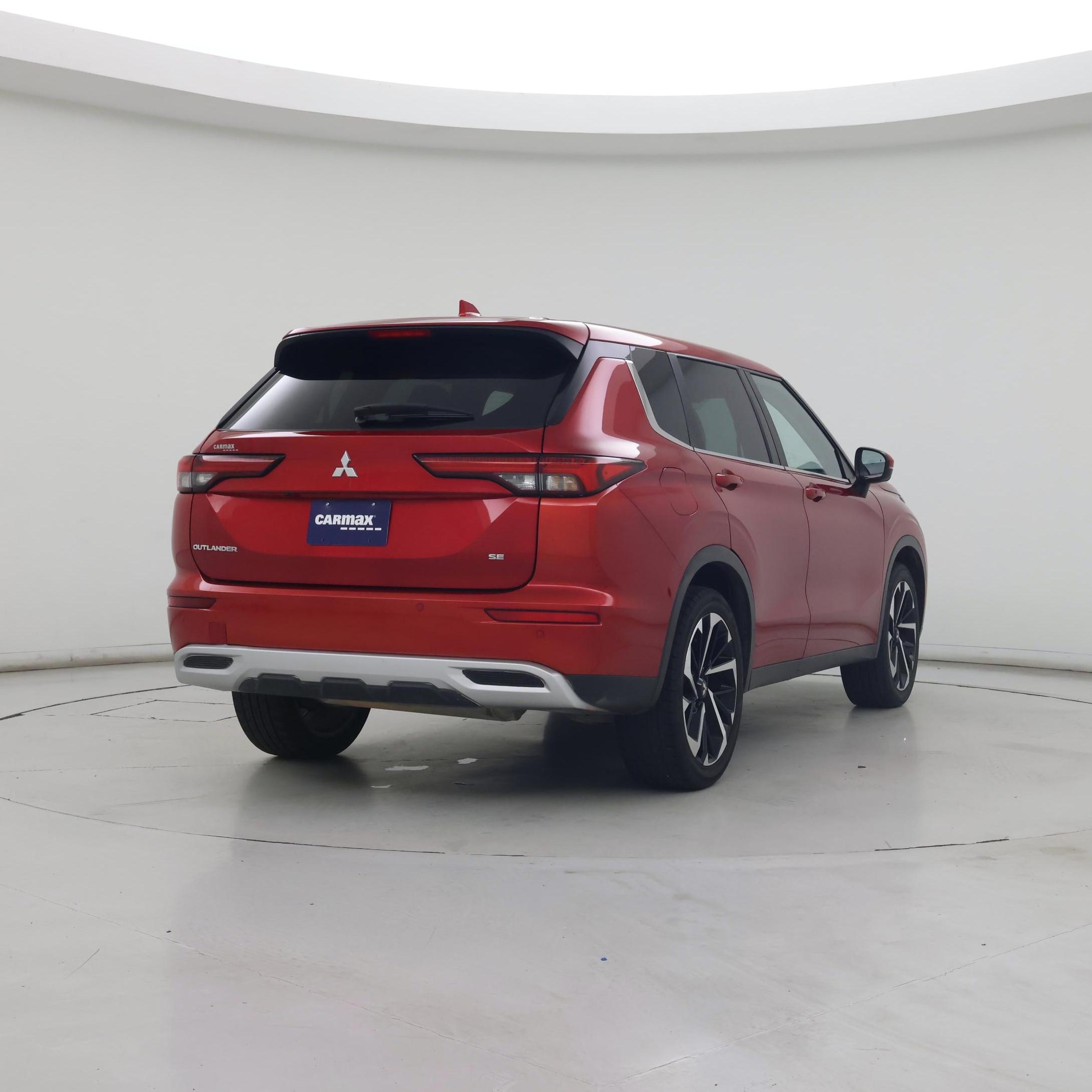 Thumbnail: 2022 Mitsubishi Outlander - 8