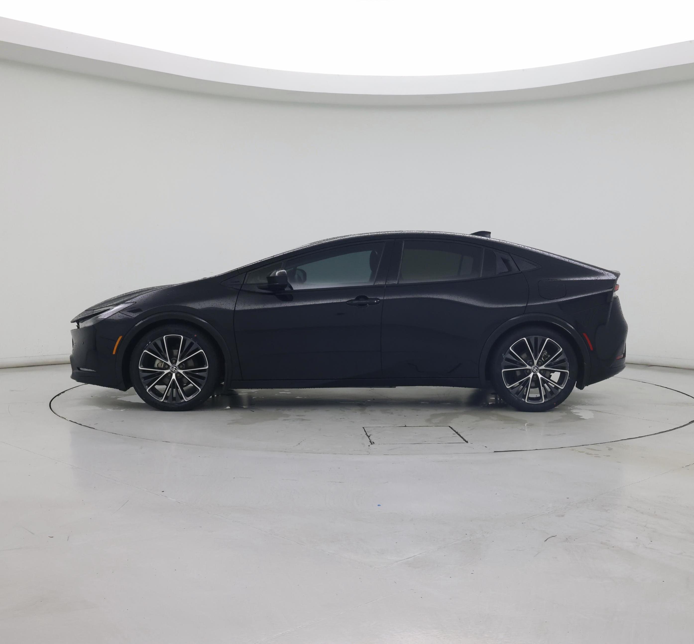 Thumbnail: 2024 Toyota Prius - 3