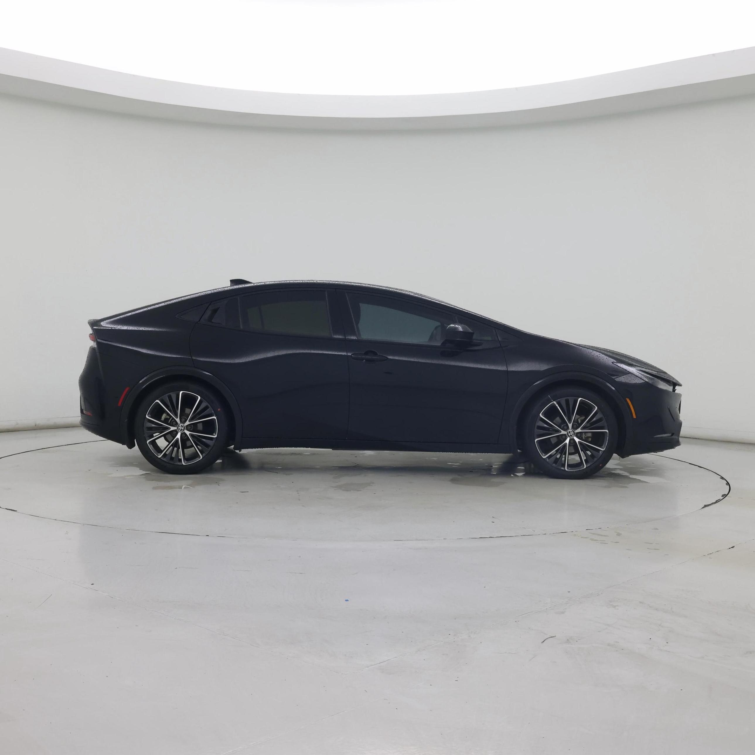 Thumbnail: 2024 Toyota Prius - 7