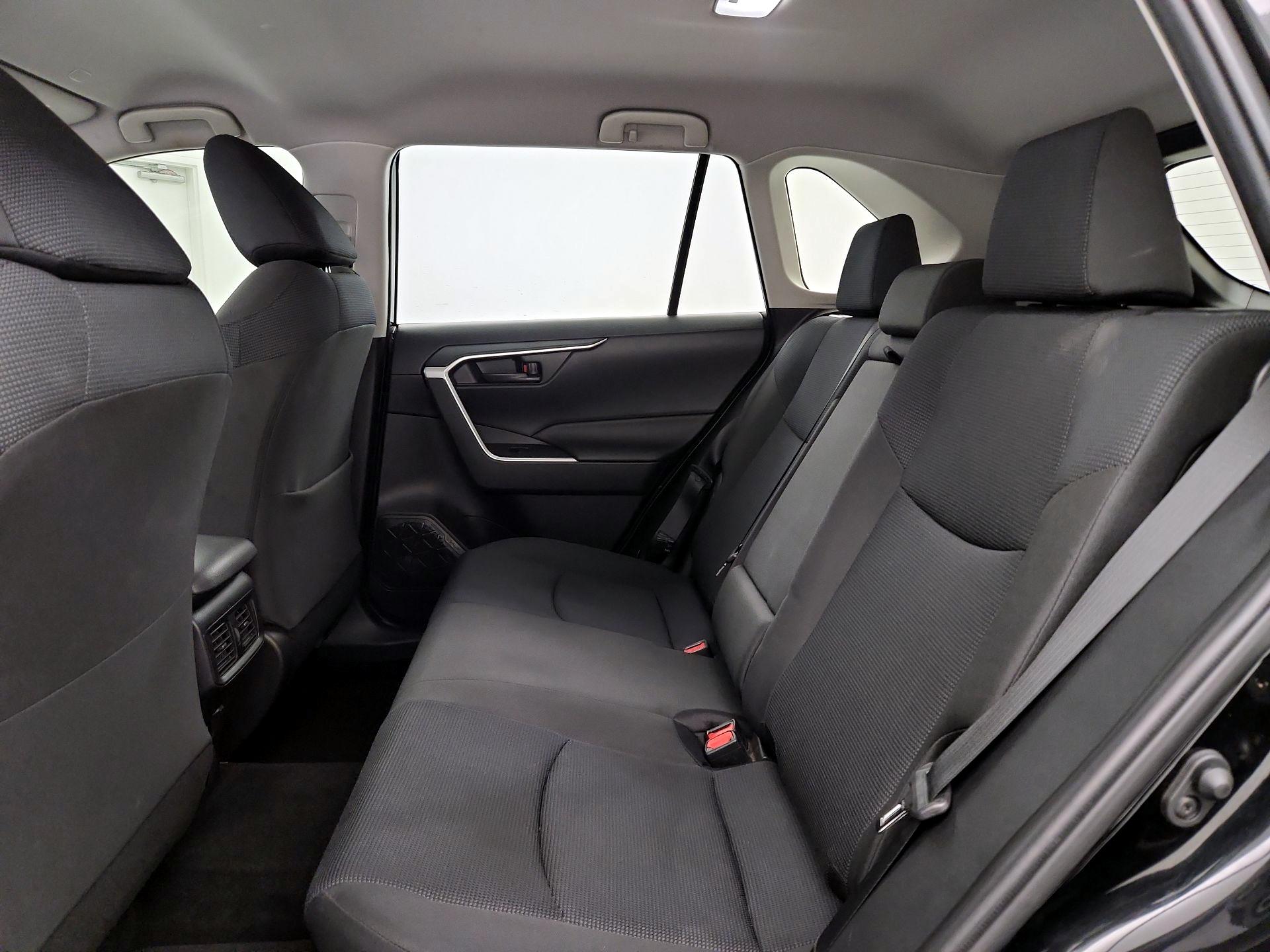 Thumbnail: 2025 Toyota RAV4 - 20