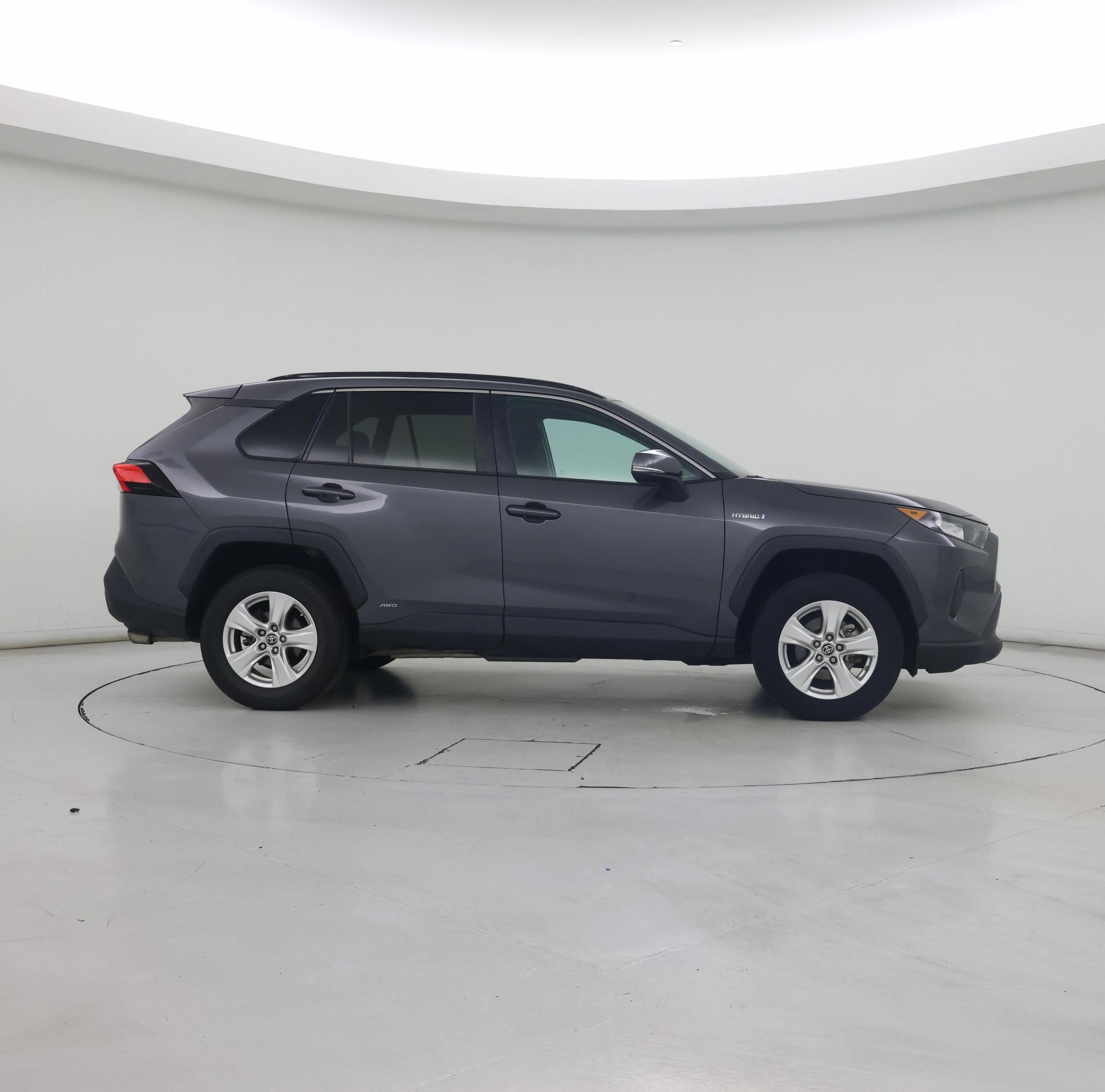 Thumbnail: 2021 Toyota RAV4 - 7