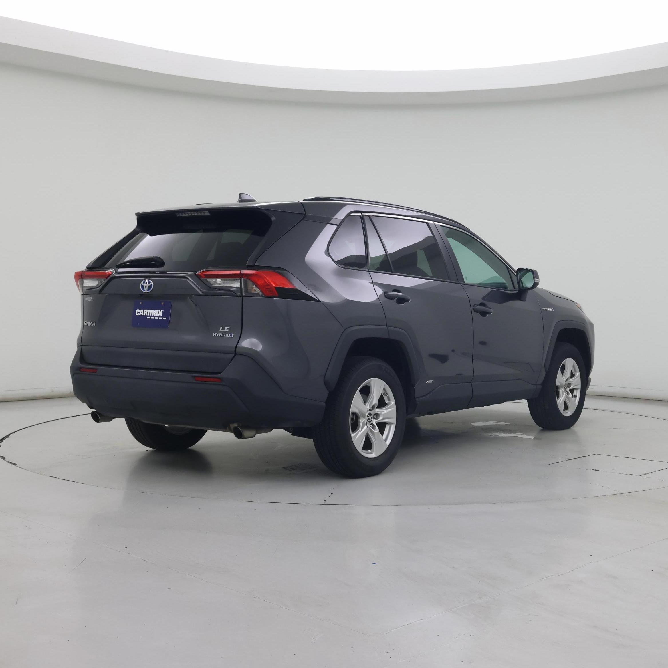 Thumbnail: 2021 Toyota RAV4 - 8