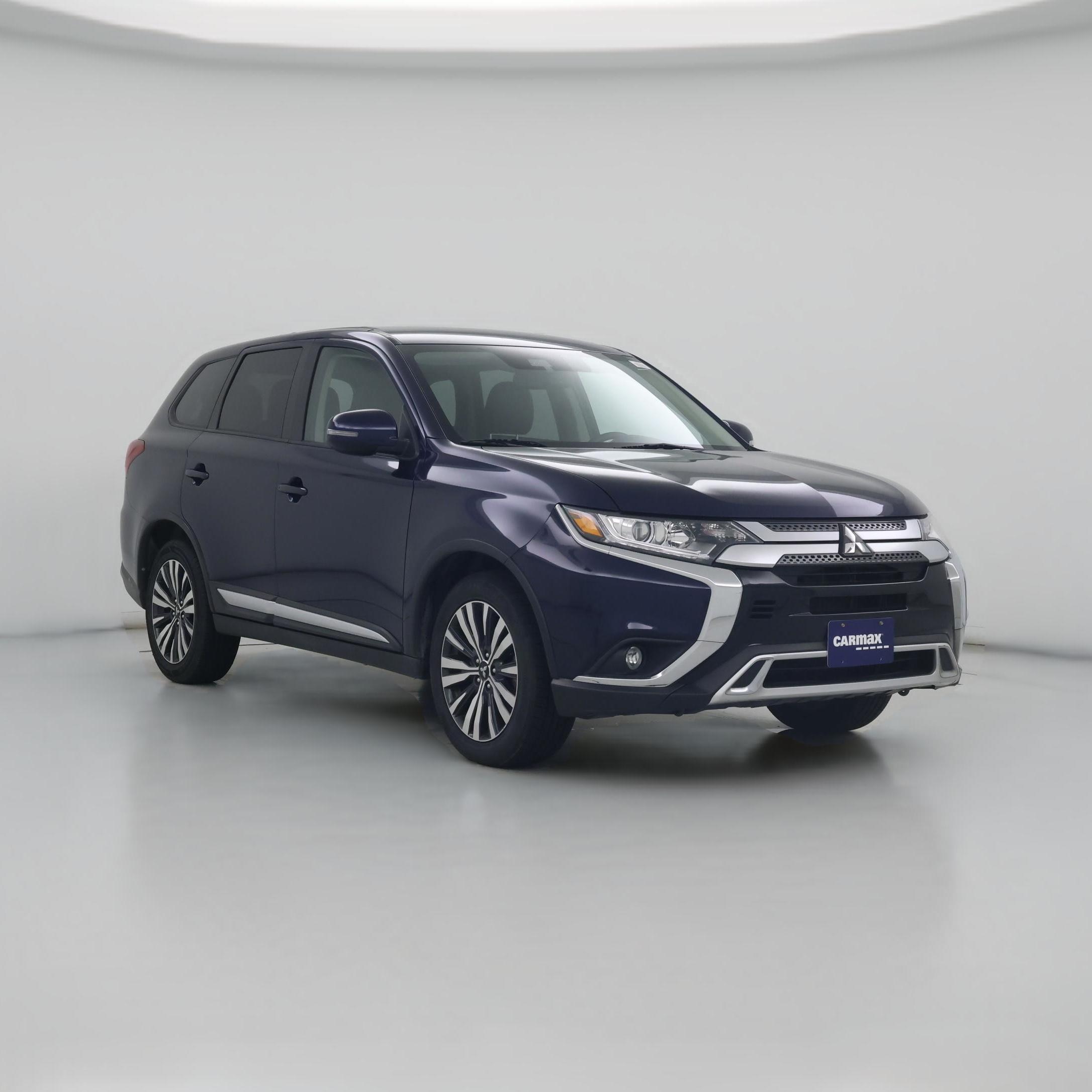 Thumbnail: 2020 Mitsubishi Outlander - 1