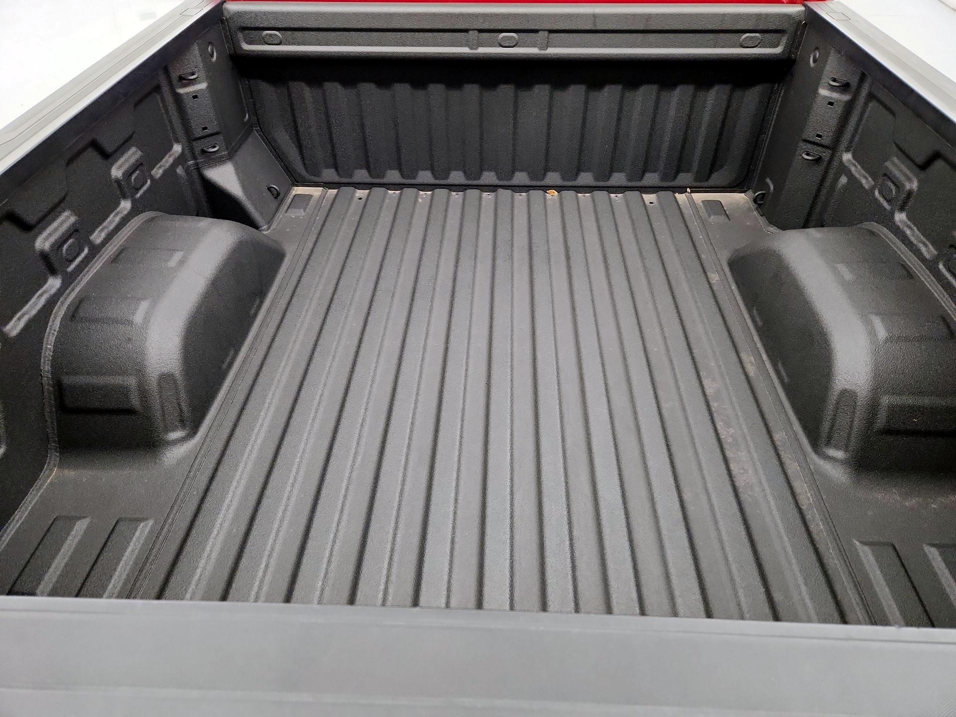 Thumbnail: 2024 Chevrolet Silverado 1500 - 20