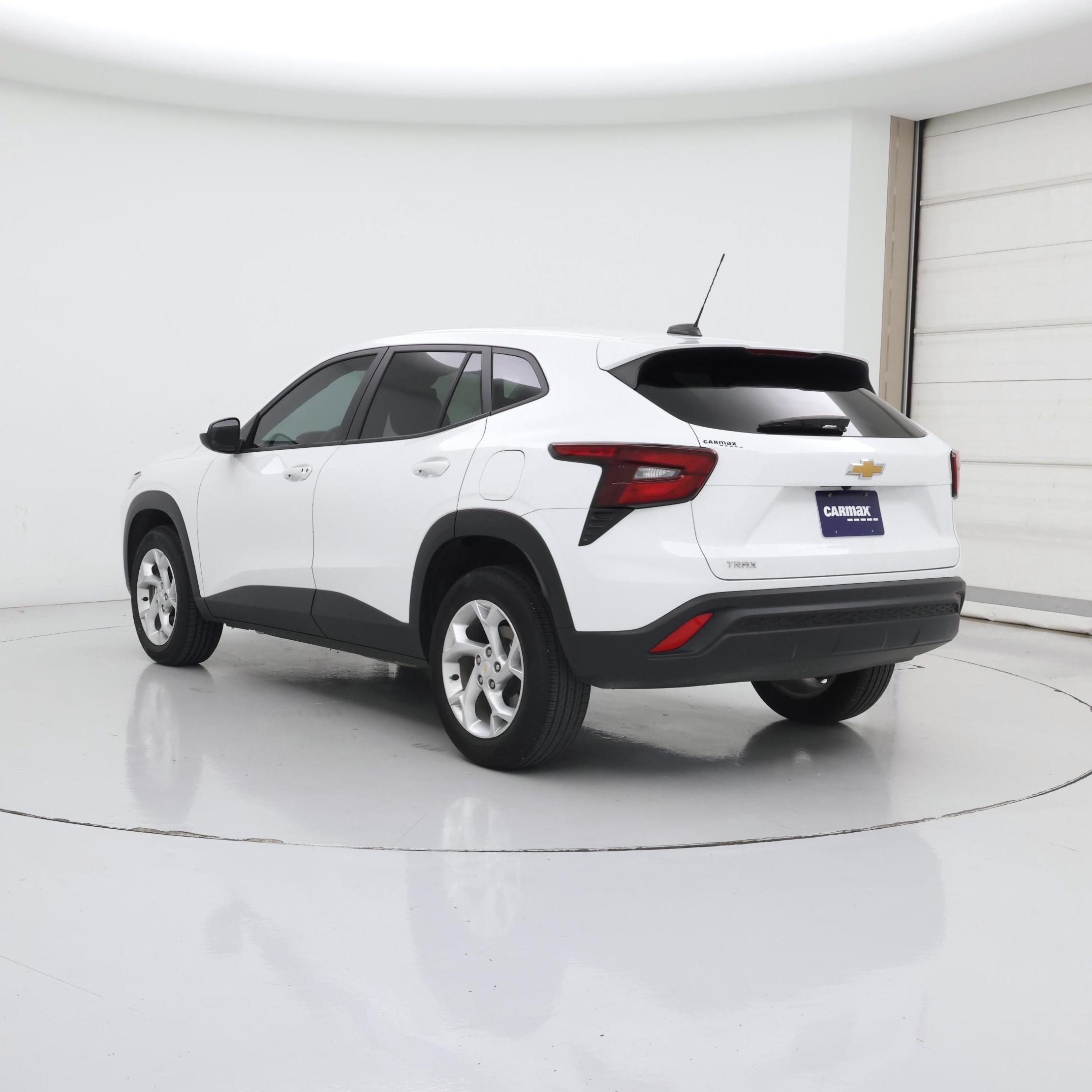 Thumbnail: 2025 Chevrolet Trax - 2