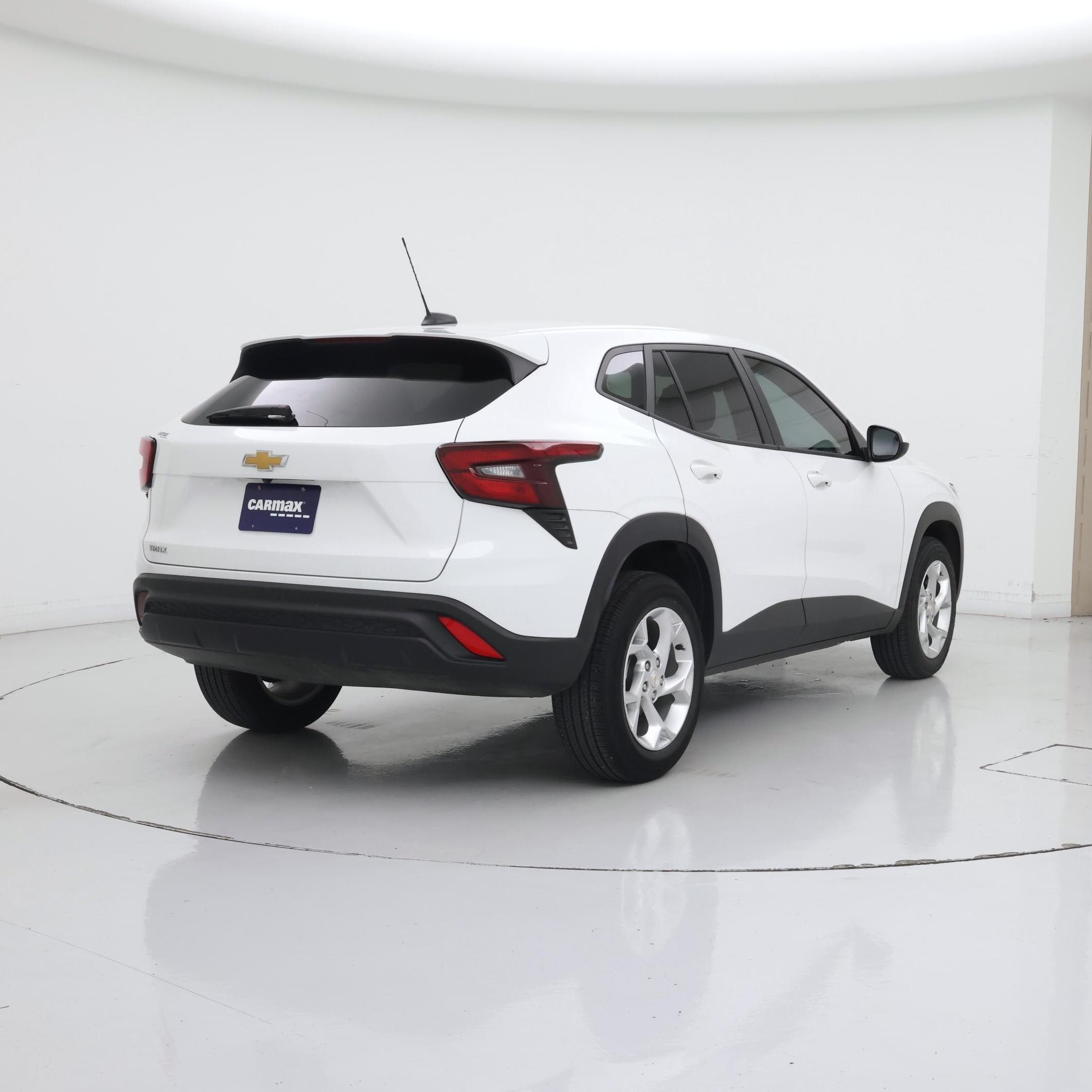 Thumbnail: 2025 Chevrolet Trax - 8
