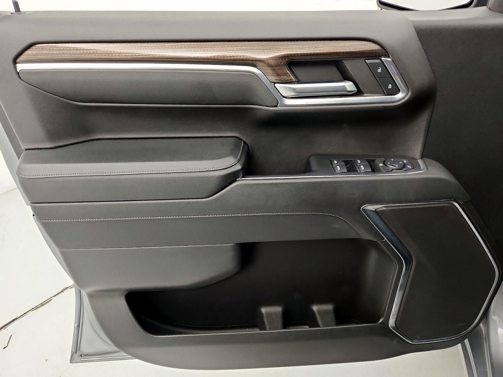 2023 Chevrolet Silverado 1500 LT - Photo 13