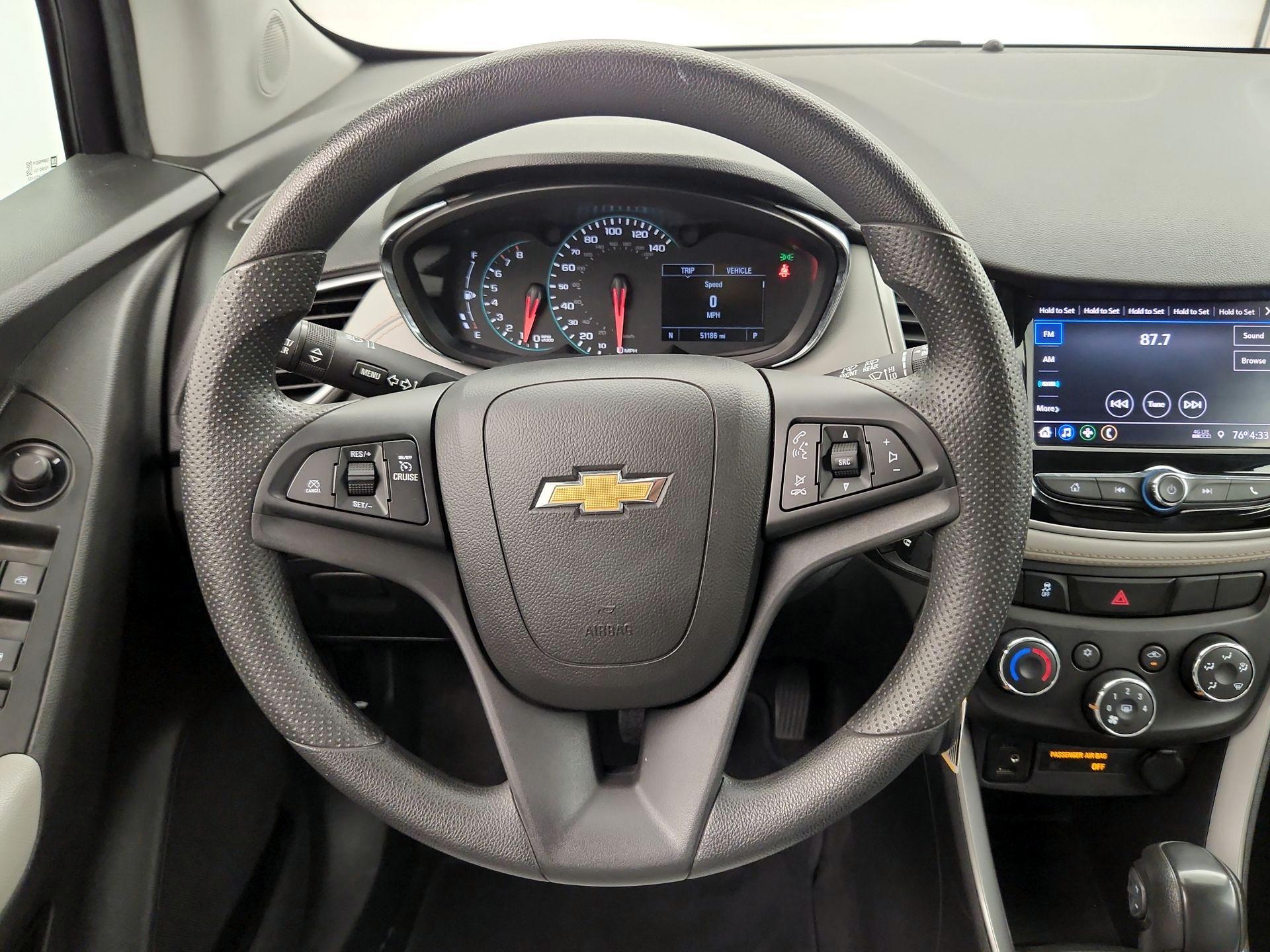 Thumbnail: 2022 Chevrolet Trax - 10