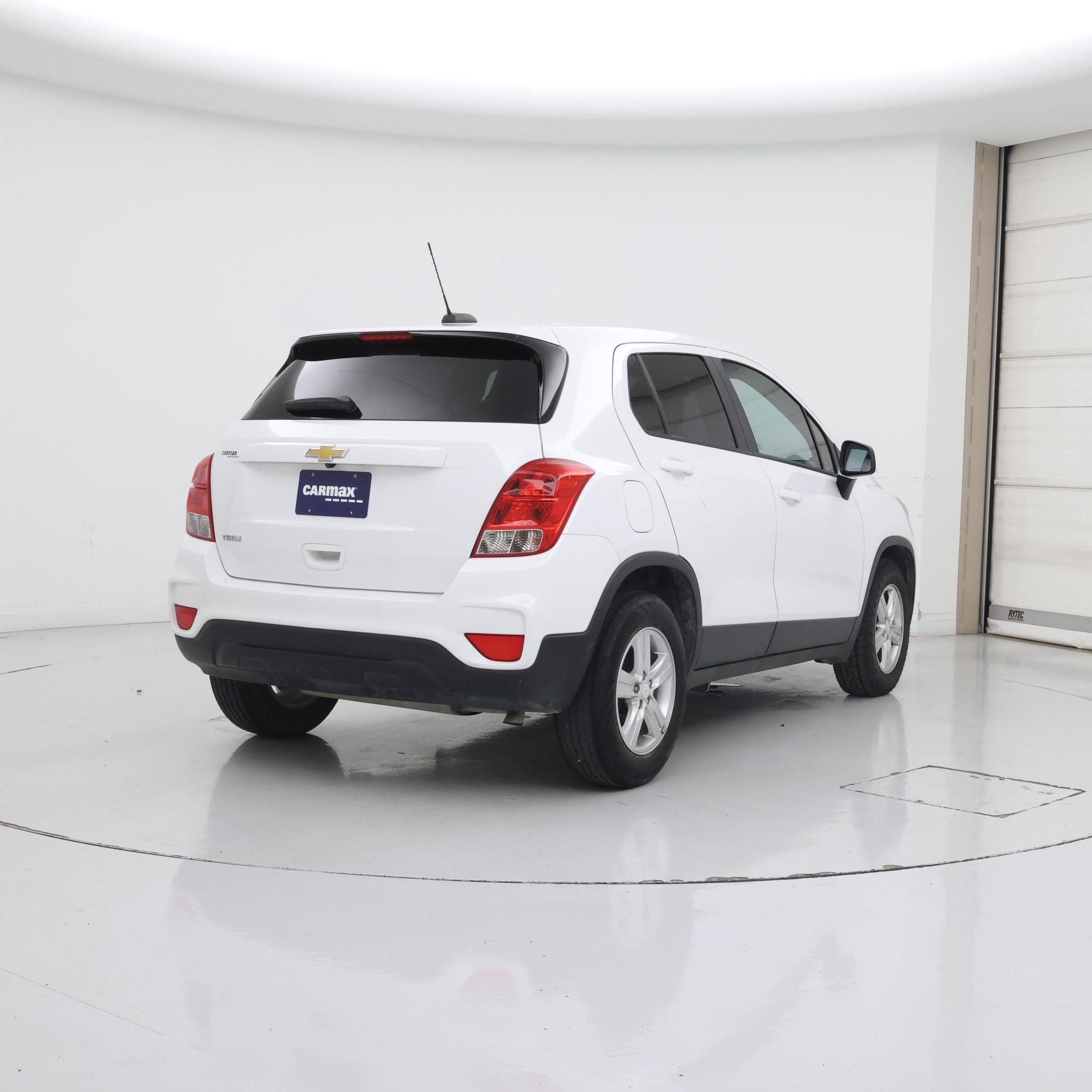 Thumbnail: 2022 Chevrolet Trax - 8