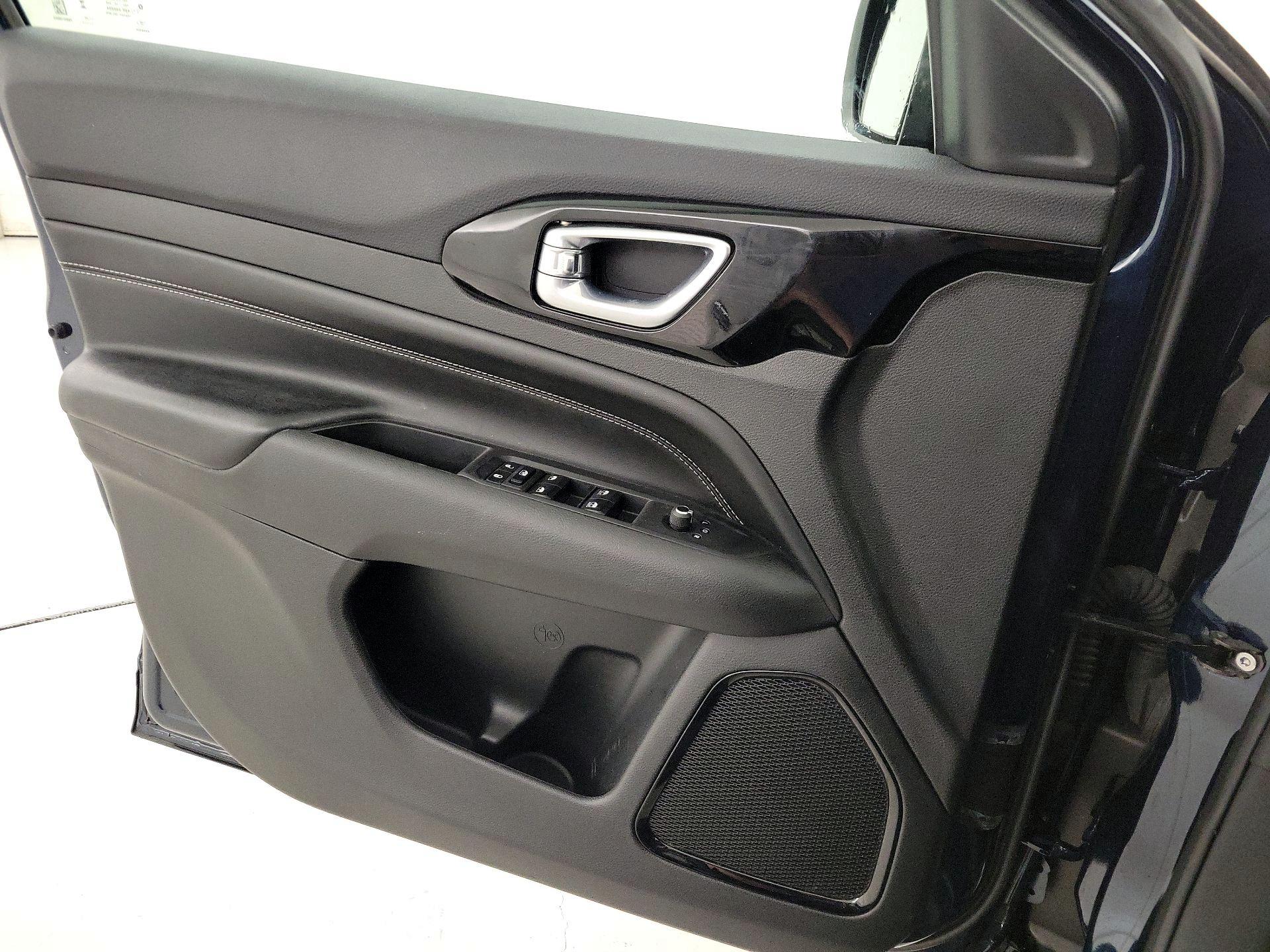Thumbnail: 2024 Jeep Compass - 12