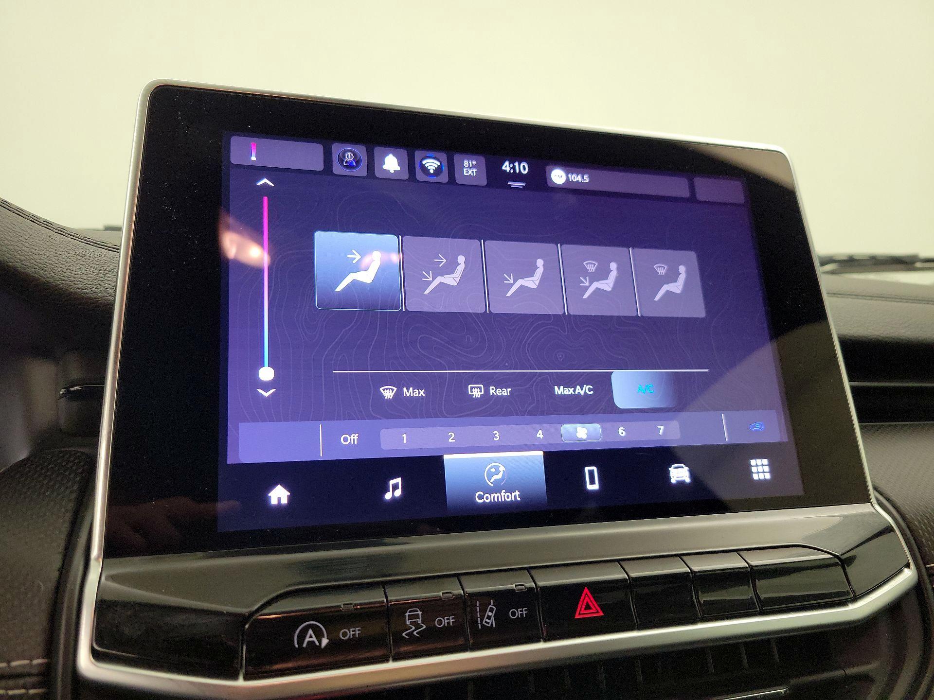 Thumbnail: 2024 Jeep Compass - 16
