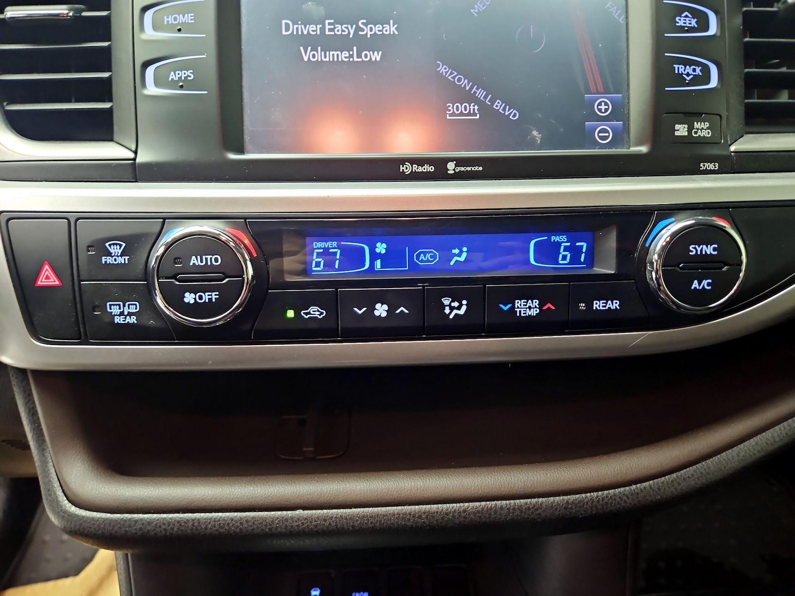2015 Toyota Highlander XLE - Photo 18