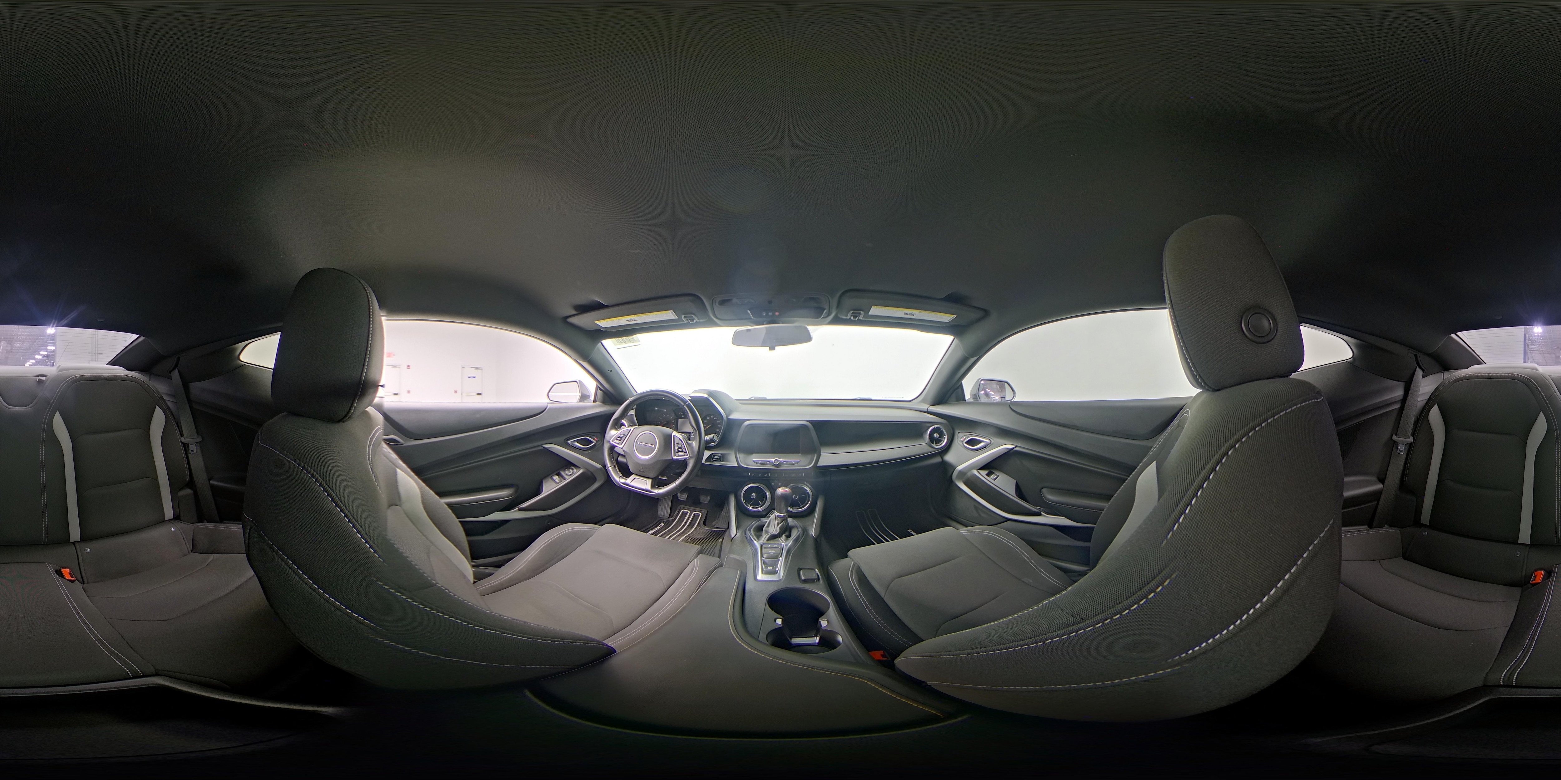 2021 Chevrolet Camaro LT1 - Photo 22