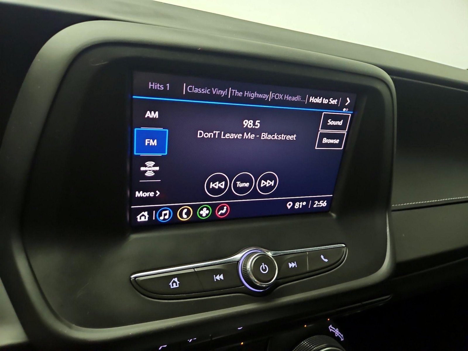 2021 Chevrolet Camaro LT1 - Photo 15