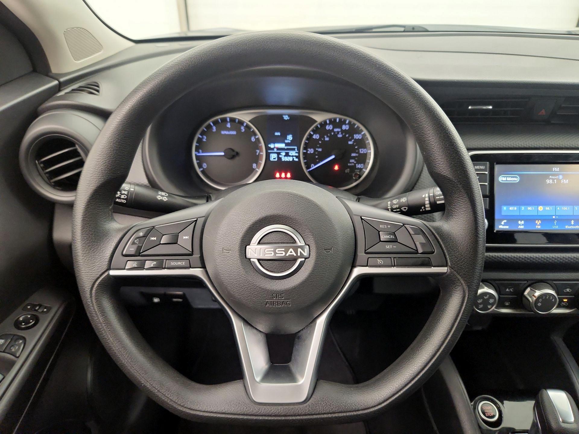 Thumbnail: 2022 Nissan Kicks - 10