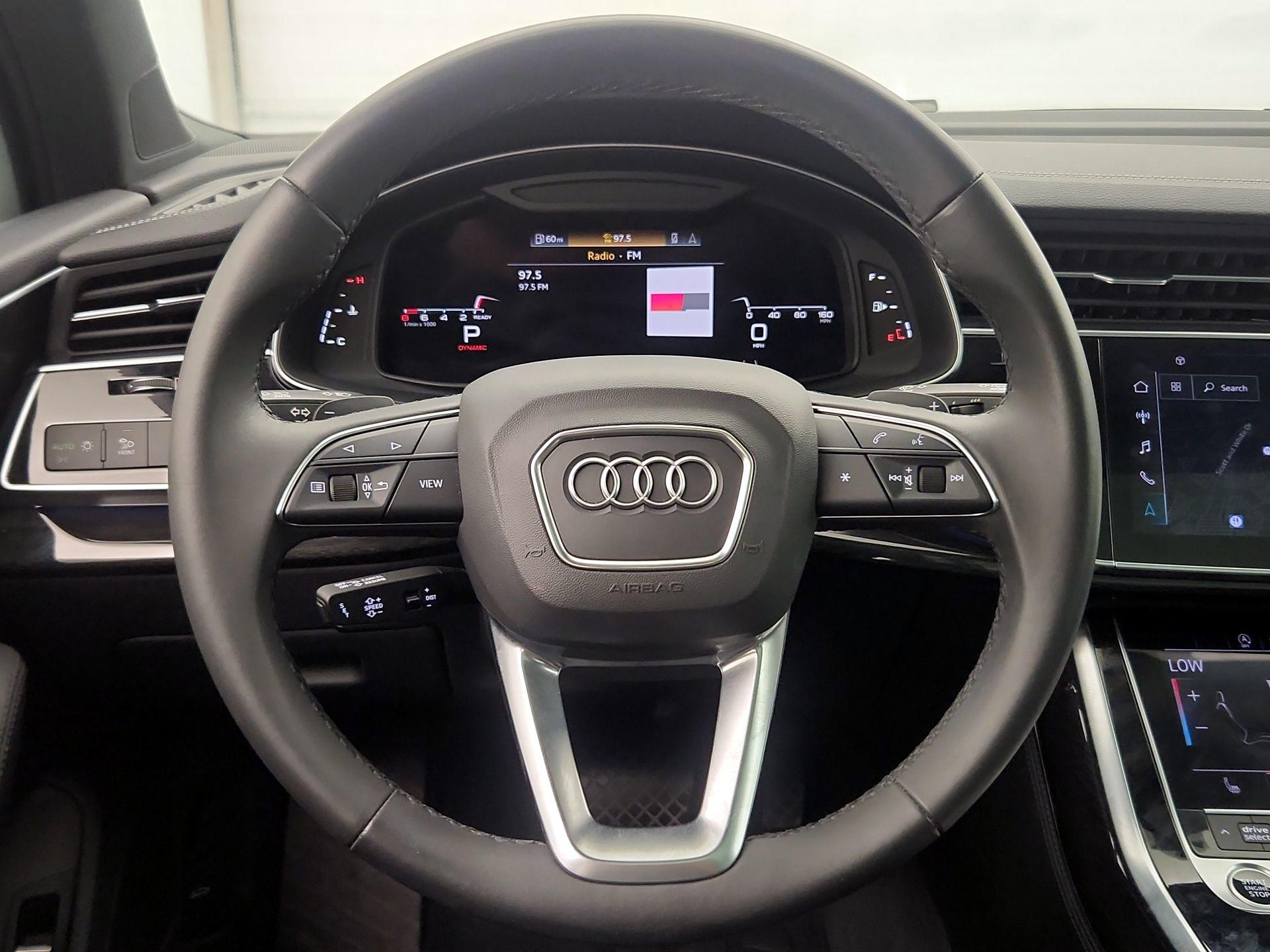 Thumbnail: 2023 Audi Q7 - 10