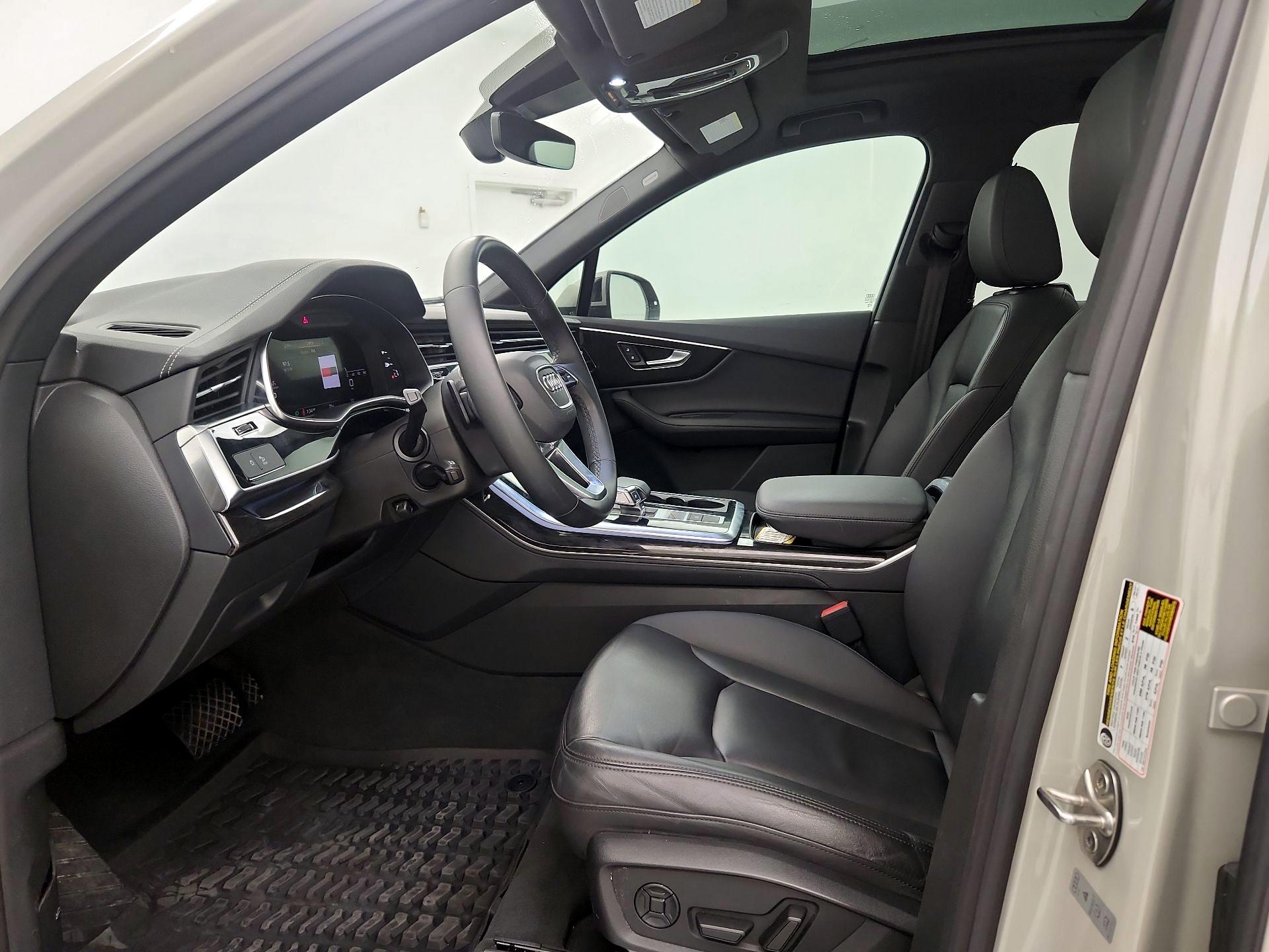 Thumbnail: 2023 Audi Q7 - 11