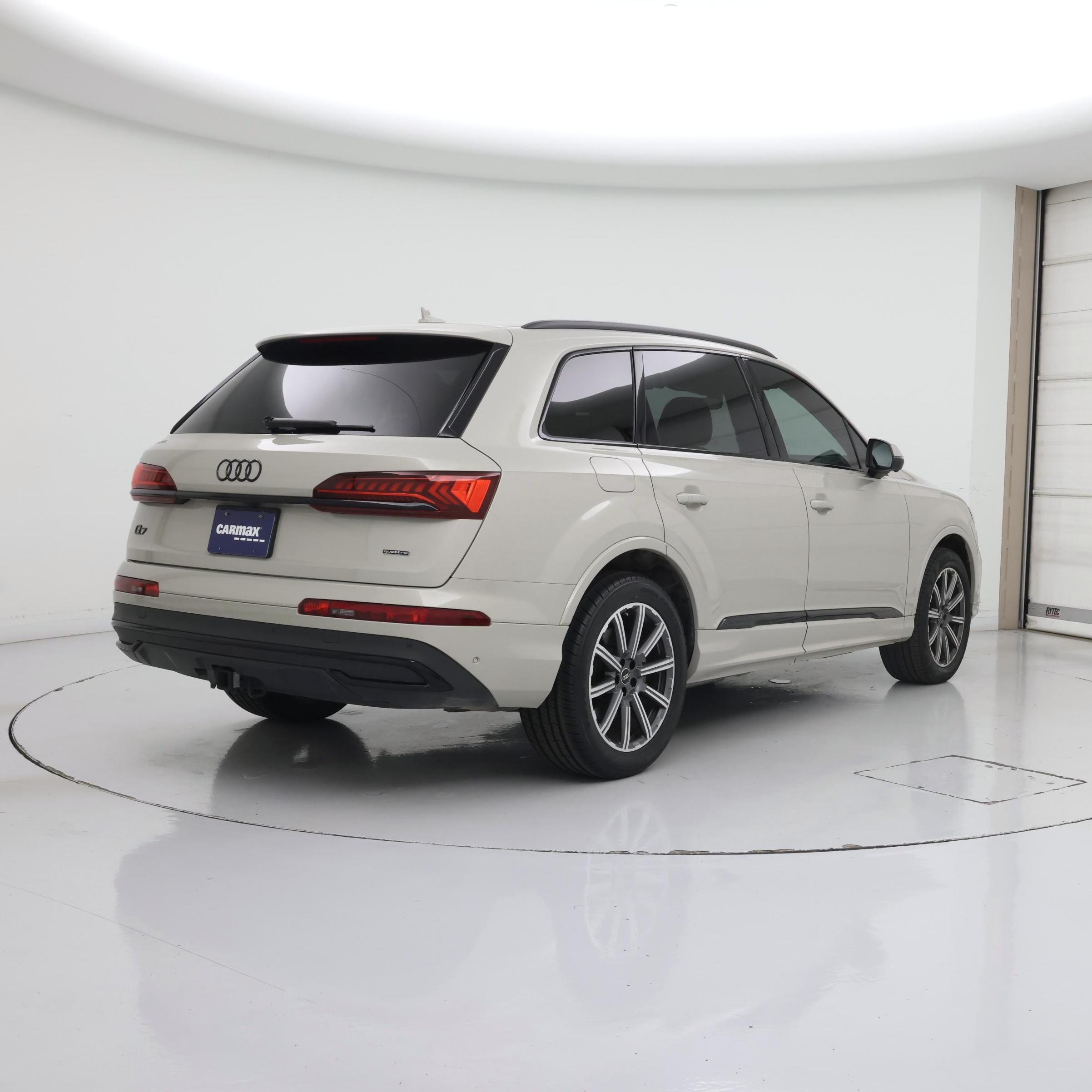 Thumbnail: 2023 Audi Q7 - 8
