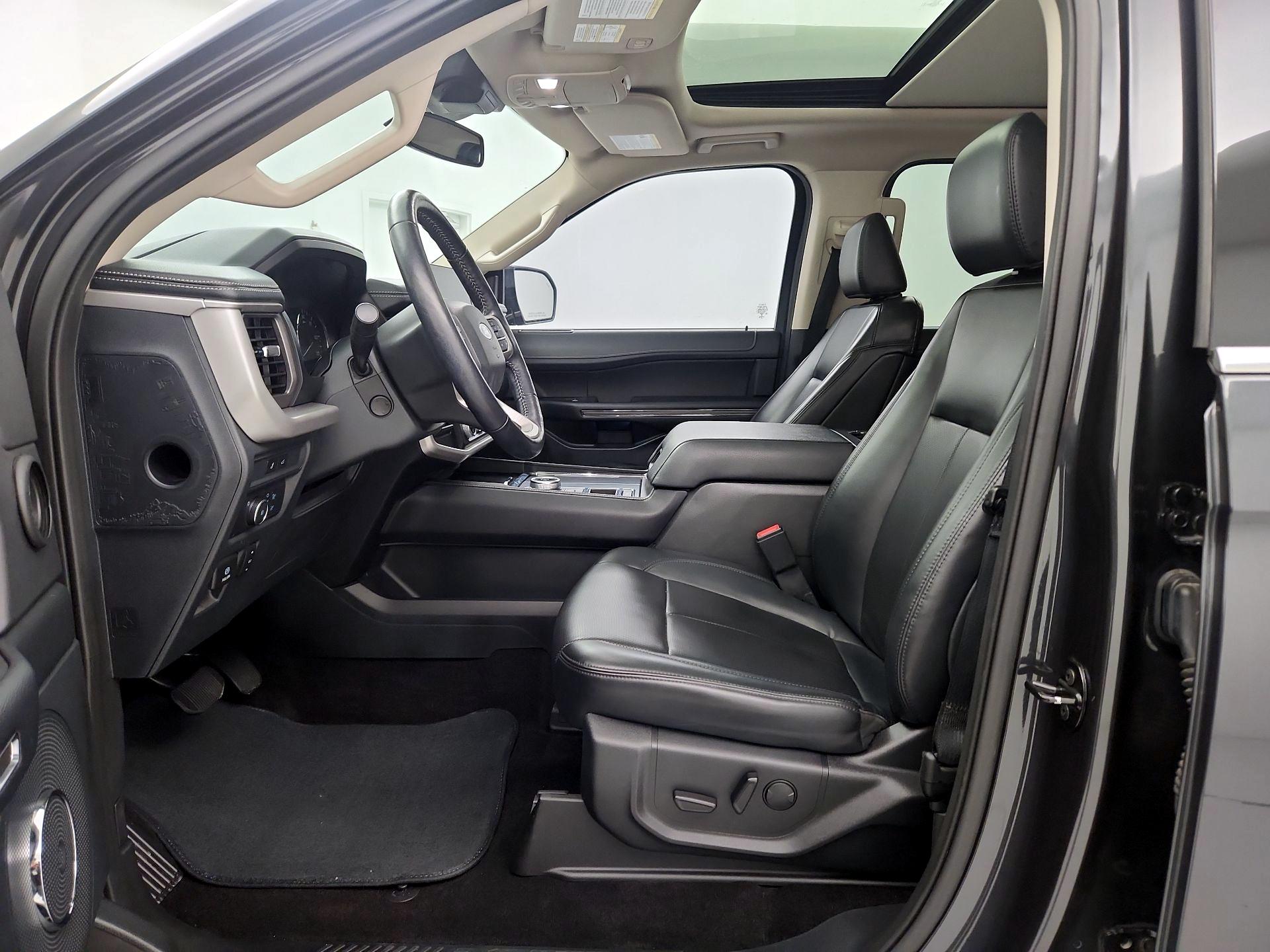 Thumbnail: 2022 Ford Expedition - 11