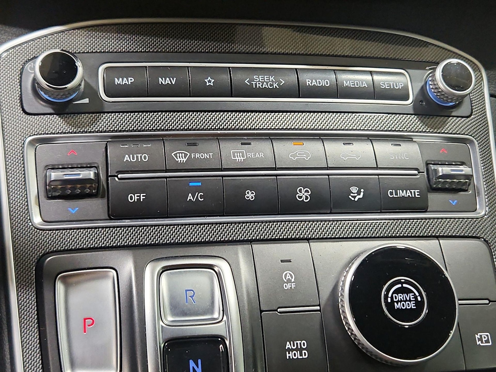 2023 Hyundai Santa Fe SEL - Photo 18