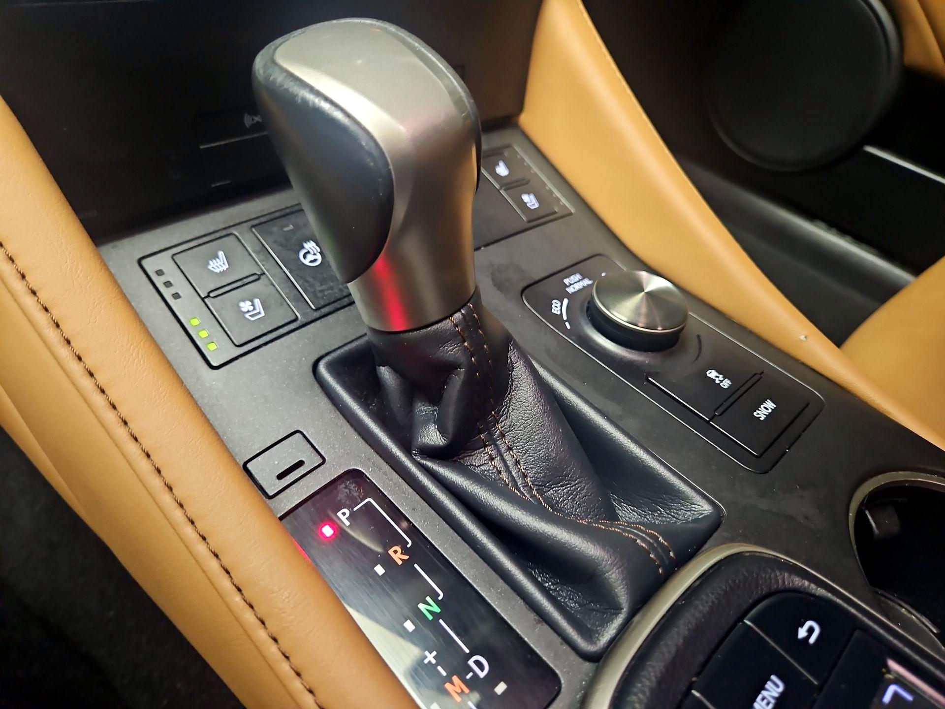 Thumbnail: 2015 Lexus RC - 18