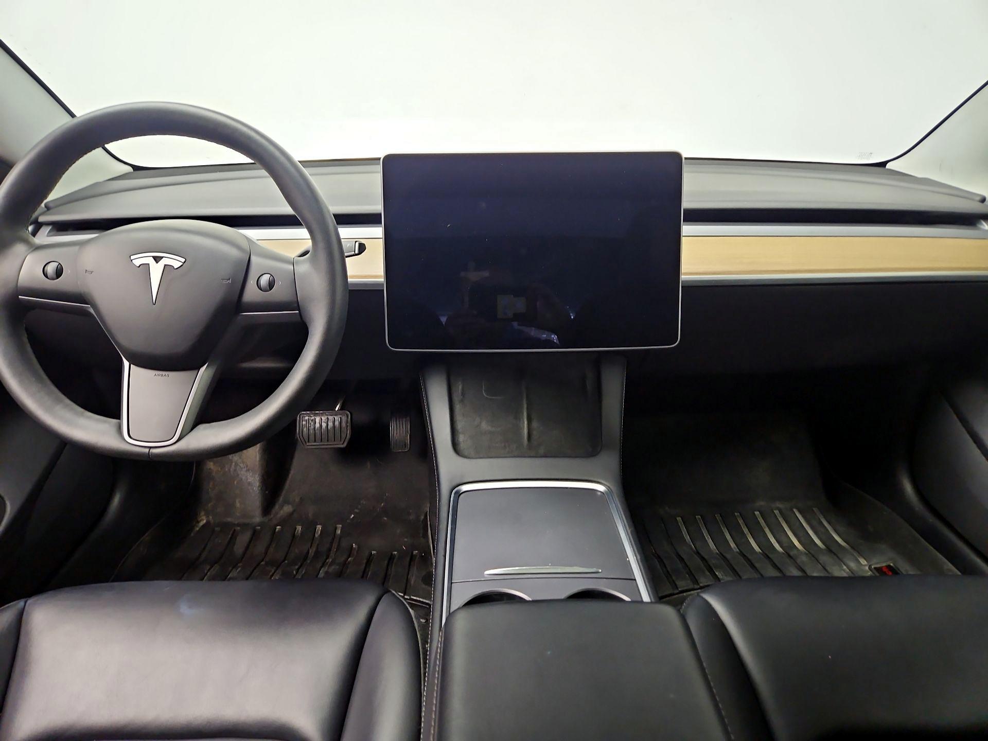 Thumbnail: 2021 Tesla Model 3 - 9