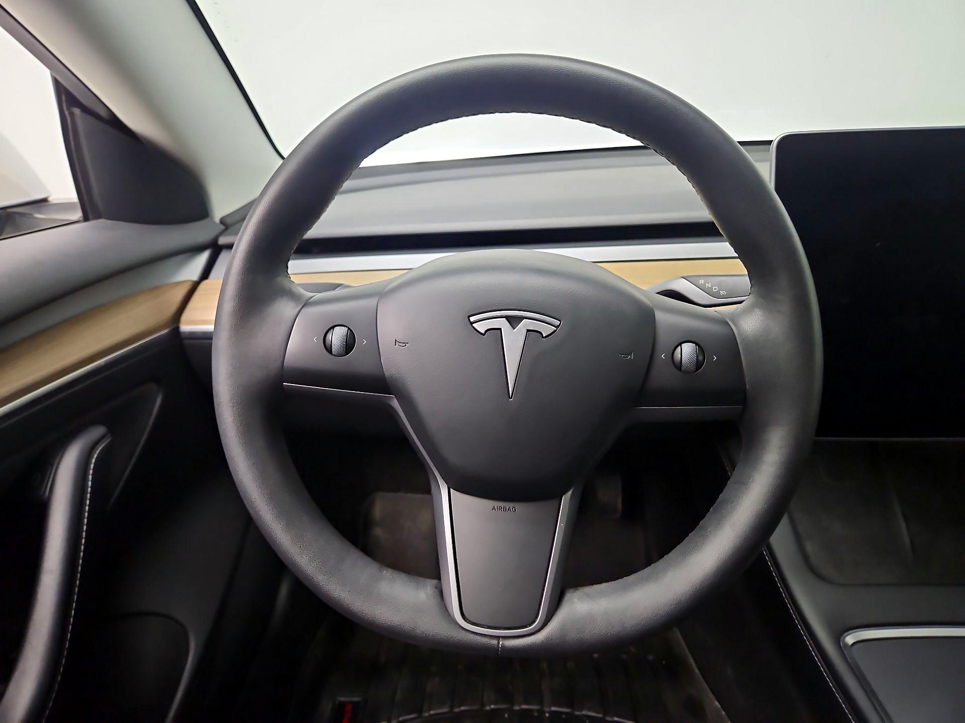 Thumbnail: 2021 Tesla Model 3 - 10