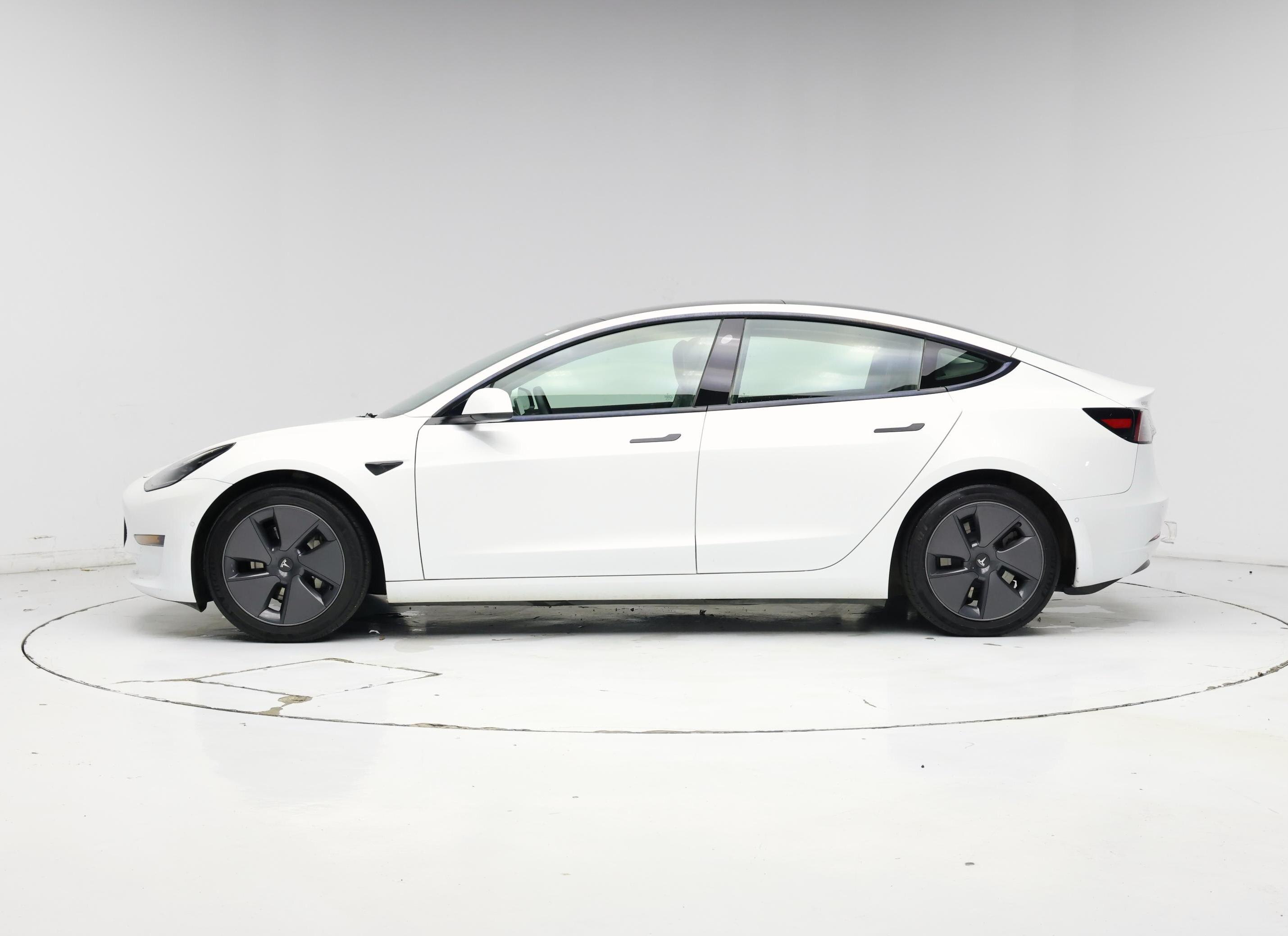 Thumbnail: 2021 Tesla Model 3 - 3