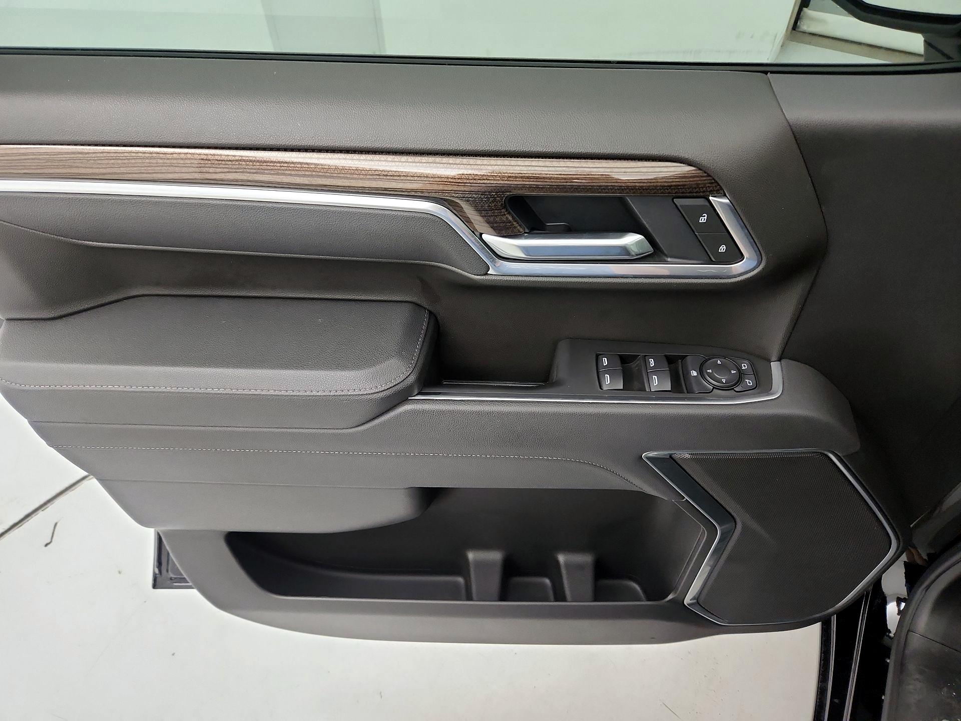 Thumbnail: 2025 Chevrolet Silverado 1500 - 12