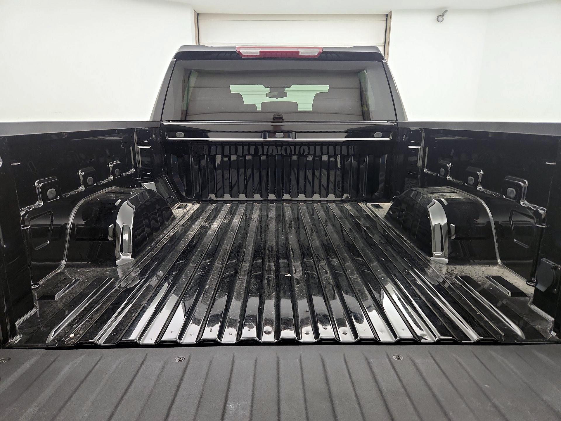 Thumbnail: 2025 Chevrolet Silverado 1500 - 20