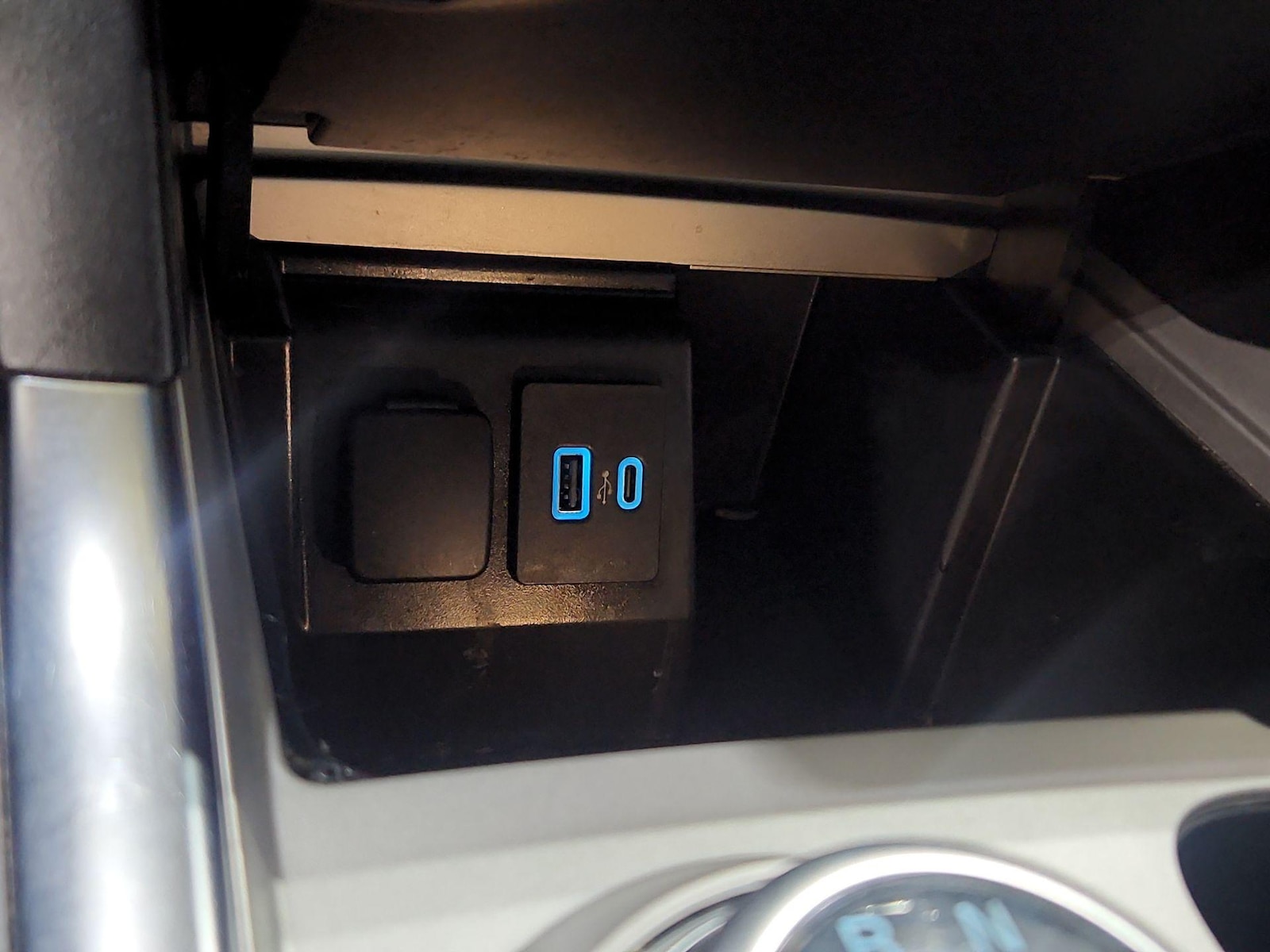 2024 Ford Explorer XLT - Photo 18
