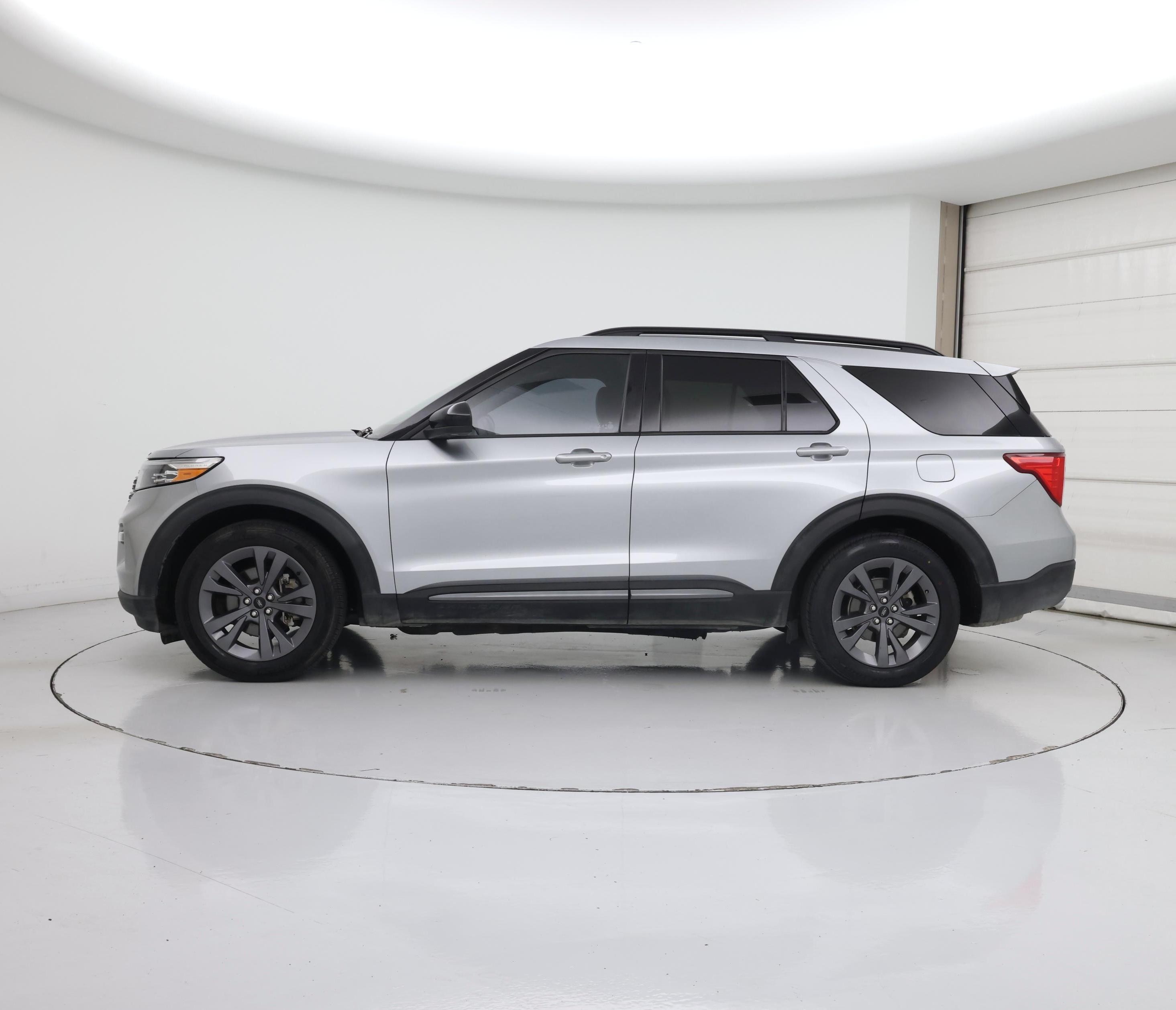 Thumbnail: 2024 Ford Explorer - 3
