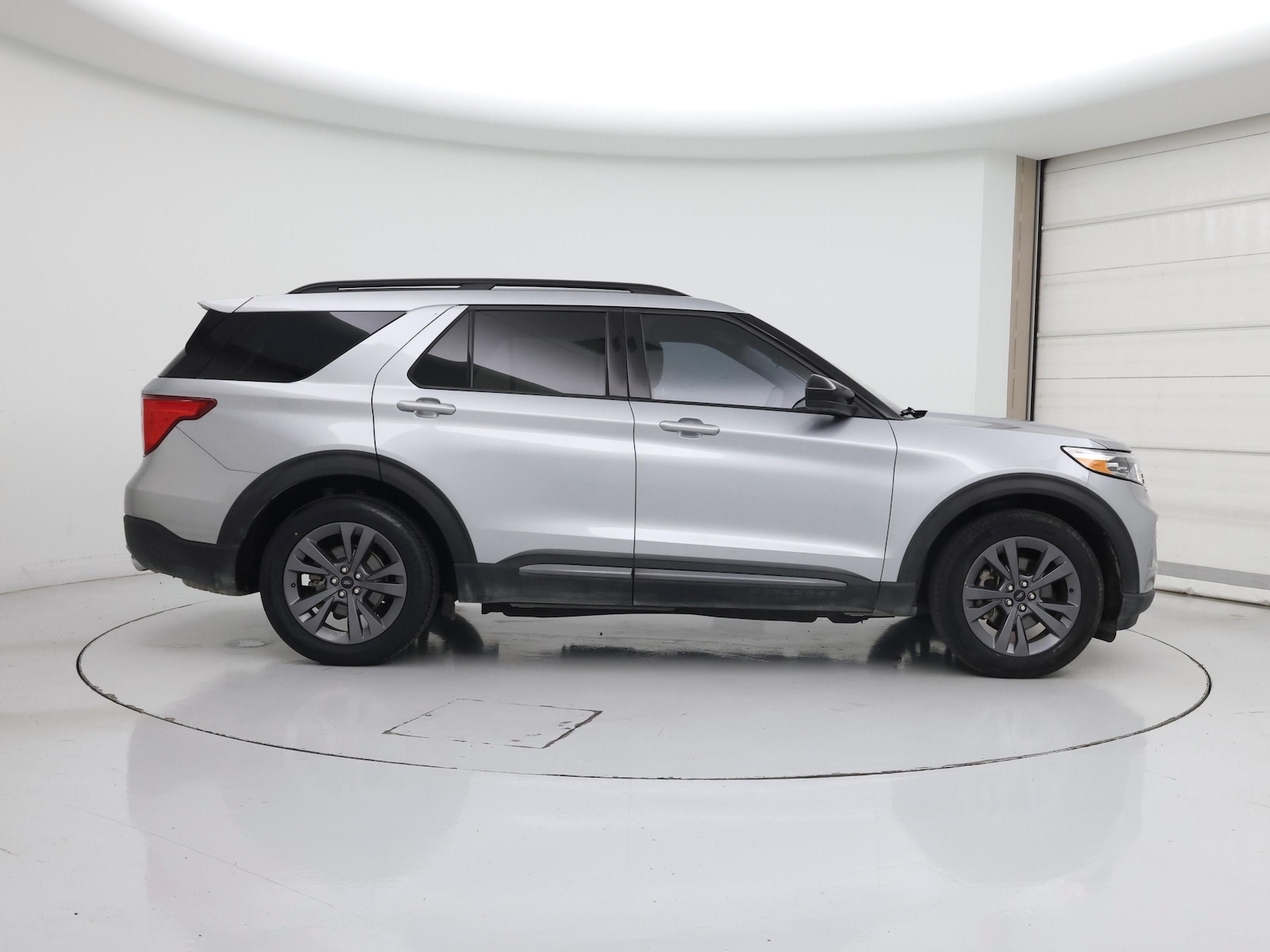 2024 Ford Explorer XLT - Photo 8
